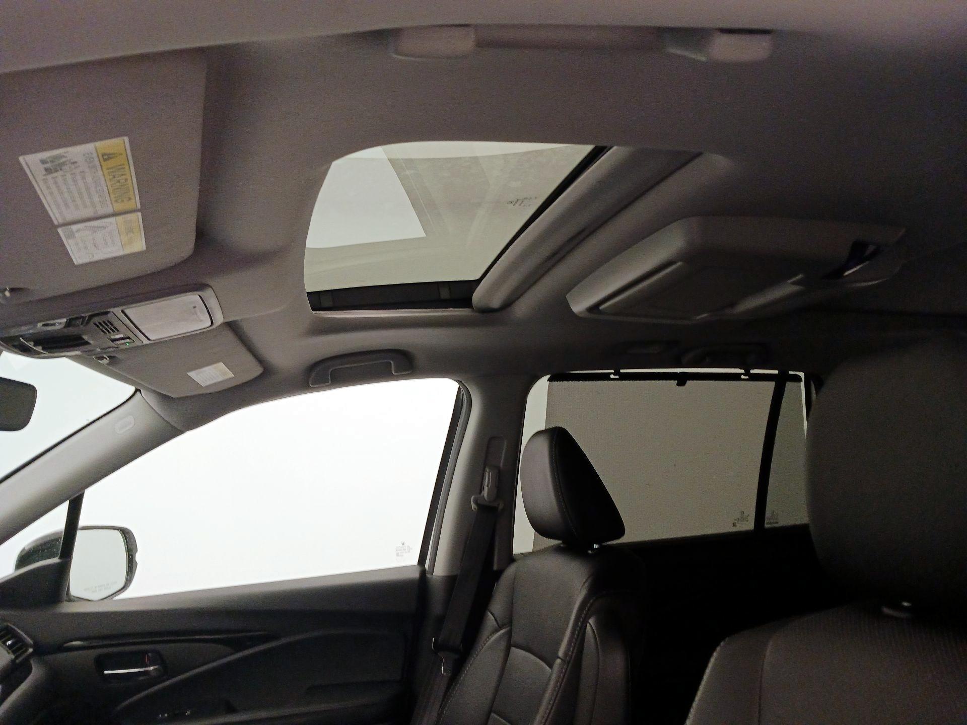 Thumbnail: 2022 Honda Pilot - 20