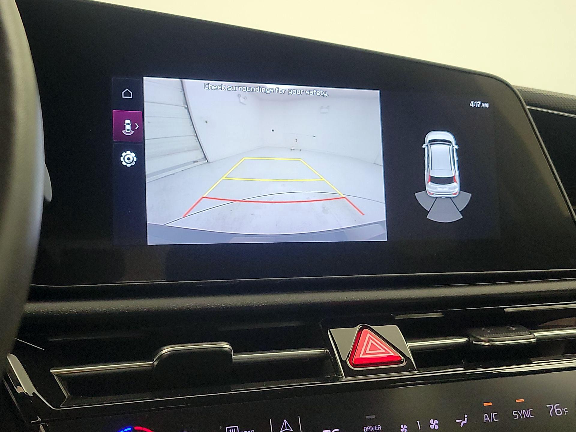 Thumbnail: 2023 Kia Niro - 14