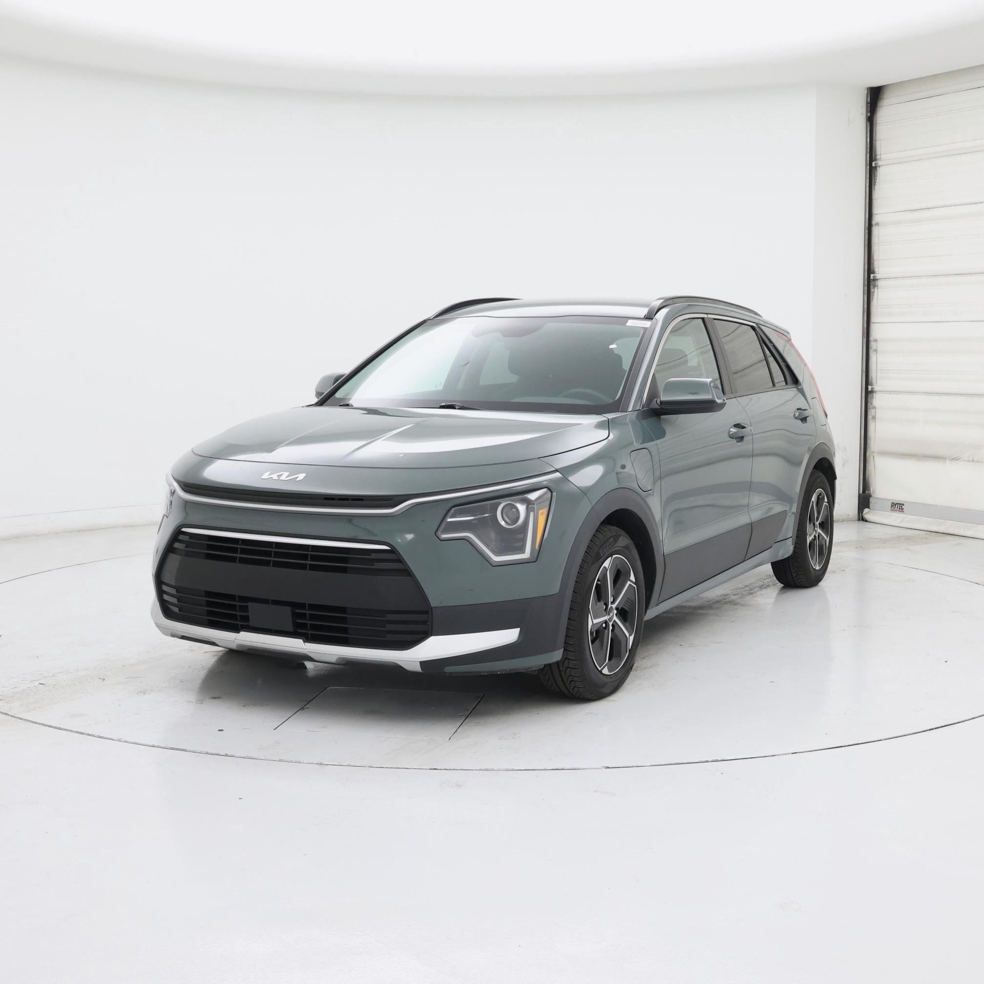 Thumbnail: 2023 Kia Niro - 4