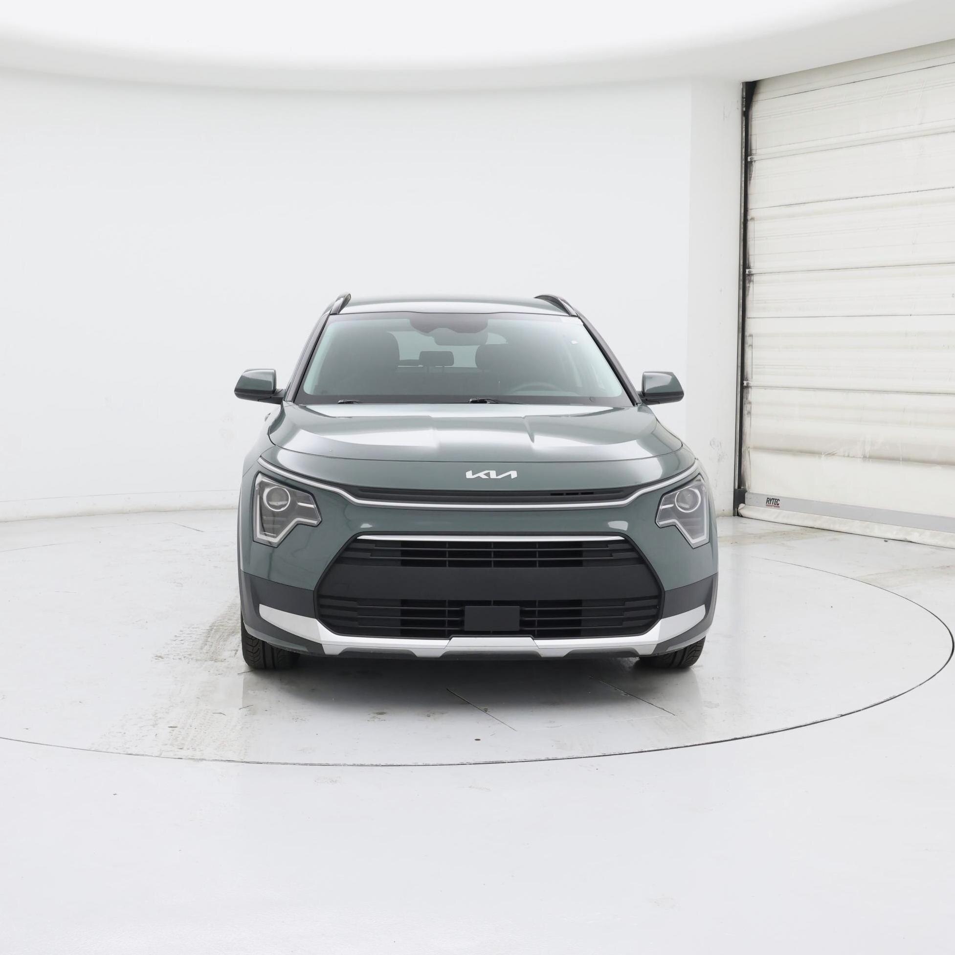 Thumbnail: 2023 Kia Niro - 5