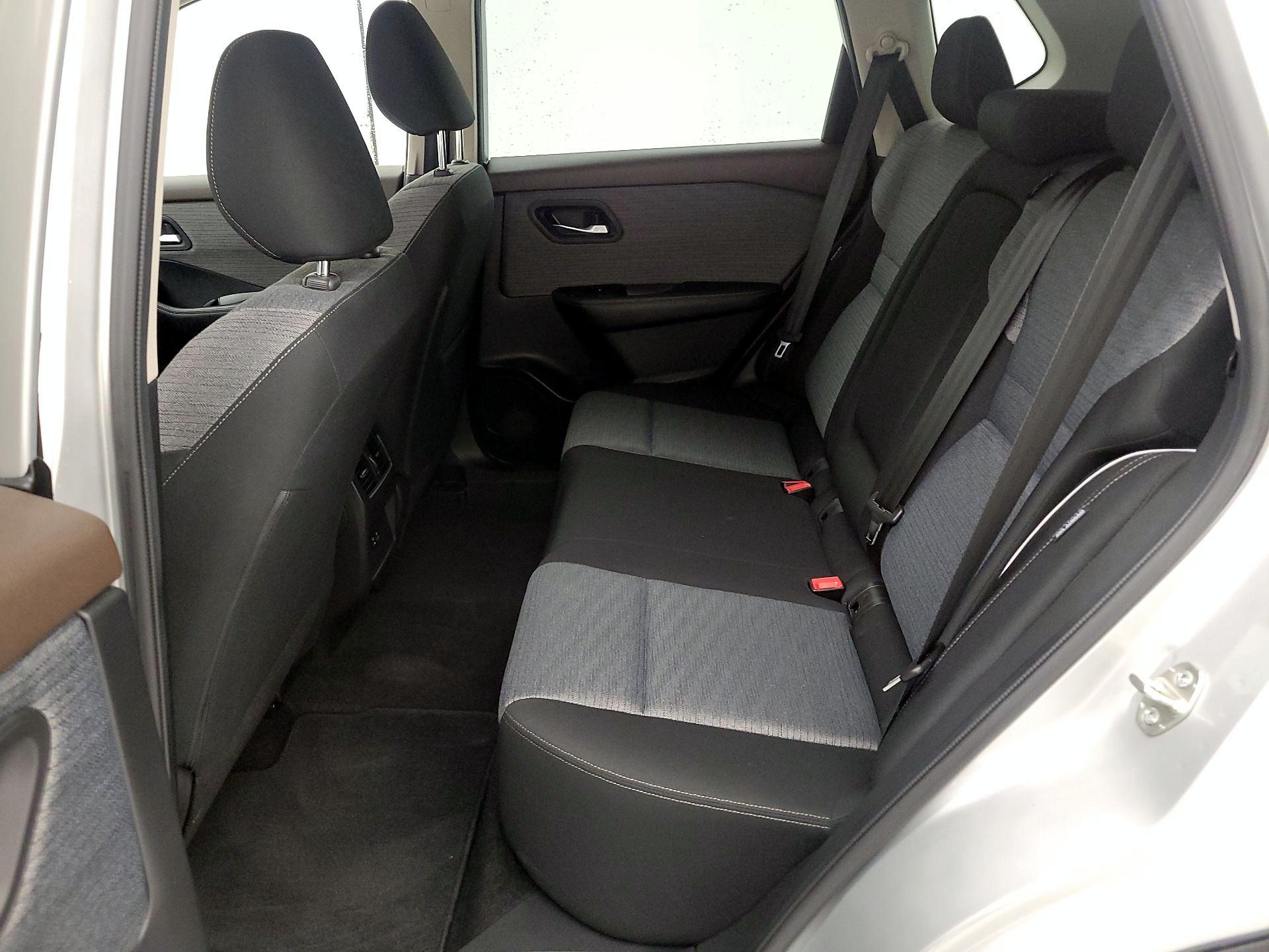 Thumbnail: 2023 Nissan Rogue - 19