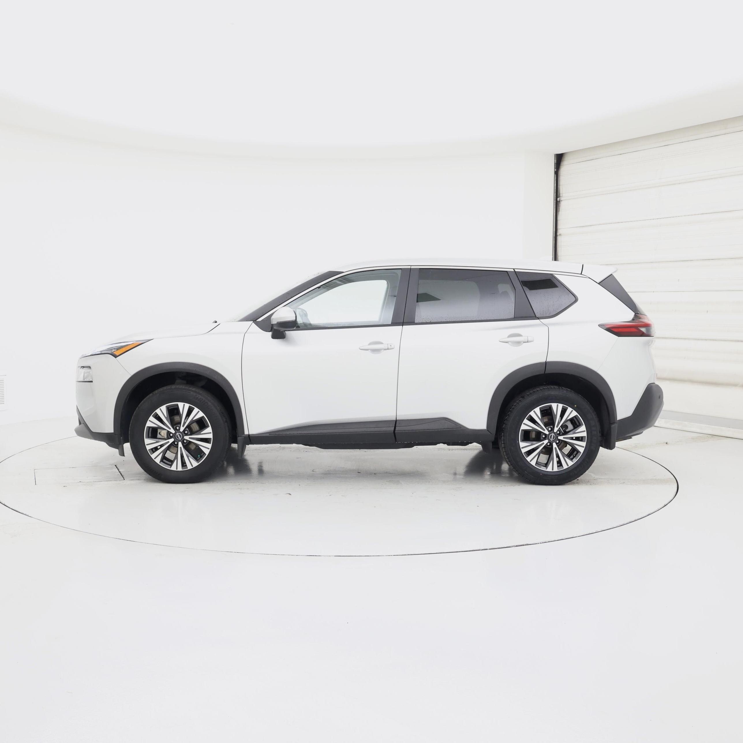 Thumbnail: 2023 Nissan Rogue - 3