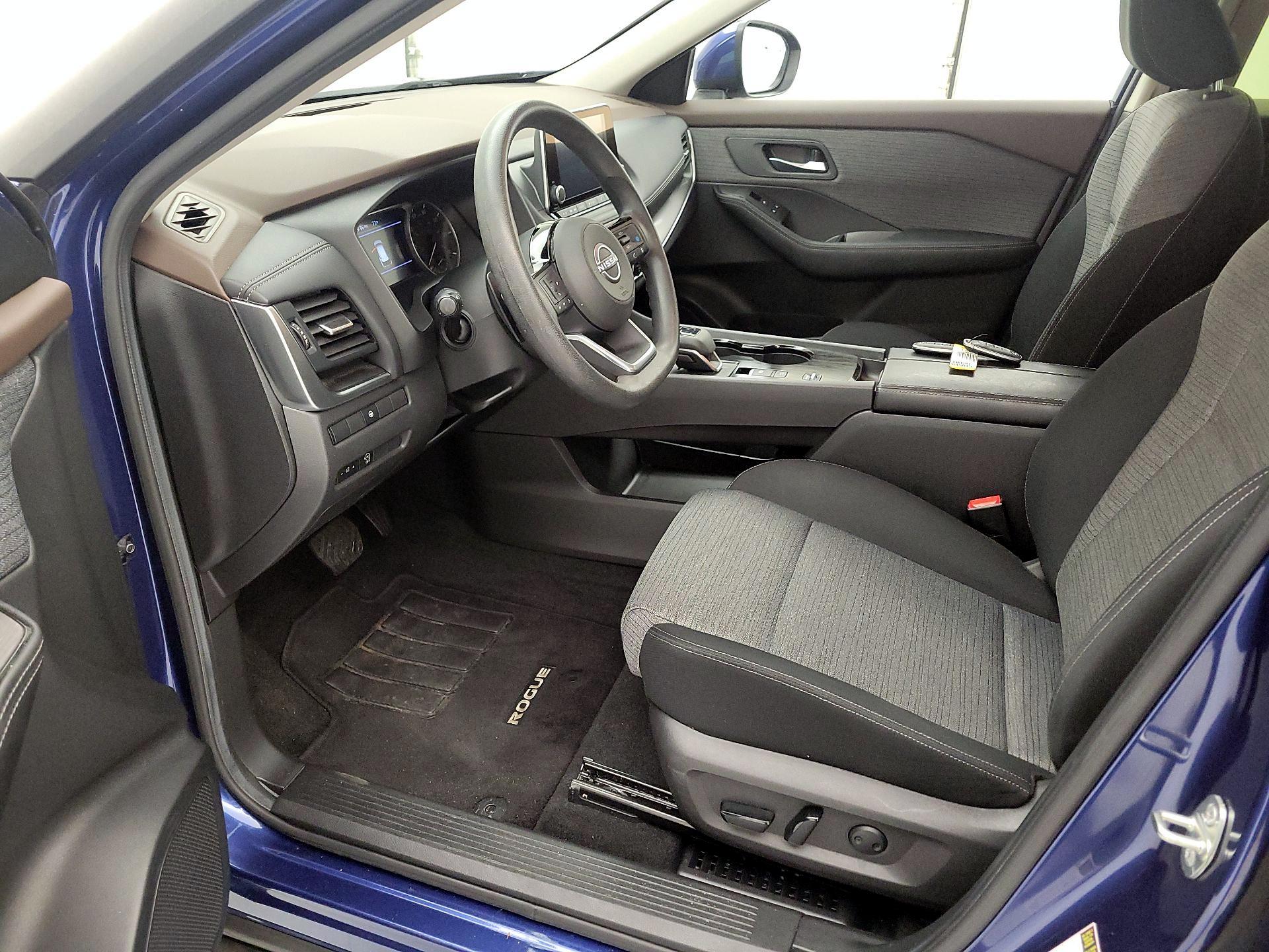 Thumbnail: 2023 Nissan Rogue - 11