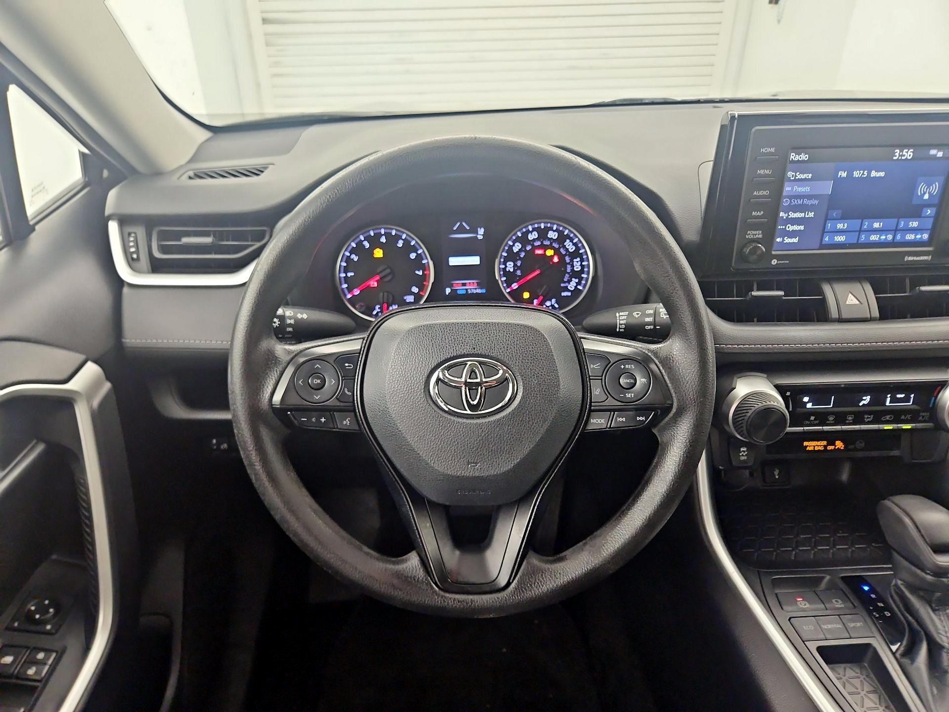 Thumbnail: 2021 Toyota RAV4 - 10