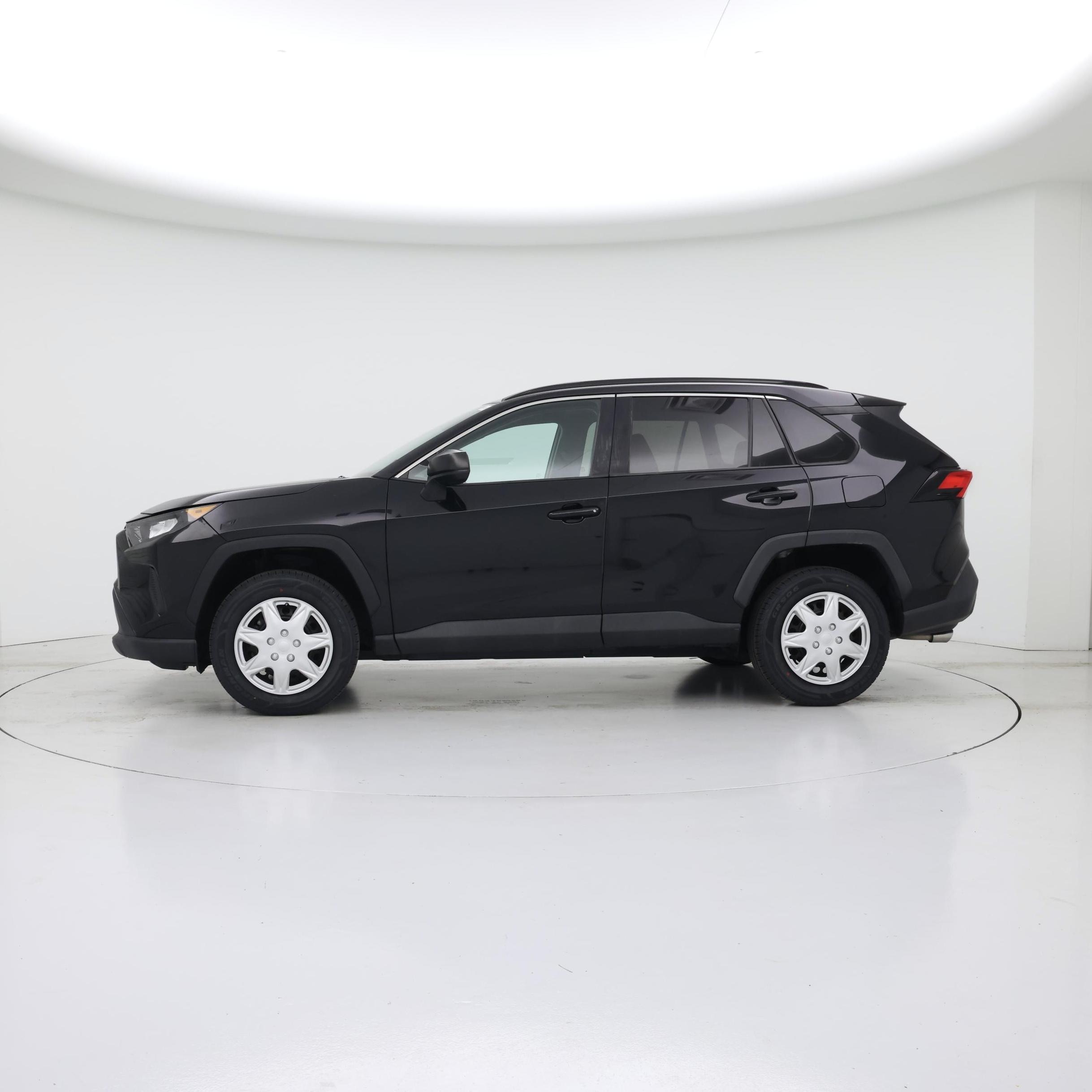 Thumbnail: 2021 Toyota RAV4 - 3