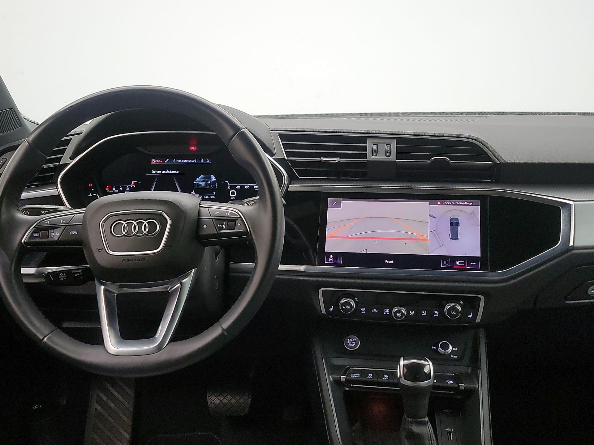 Thumbnail: 2020 Audi Q3 - 9