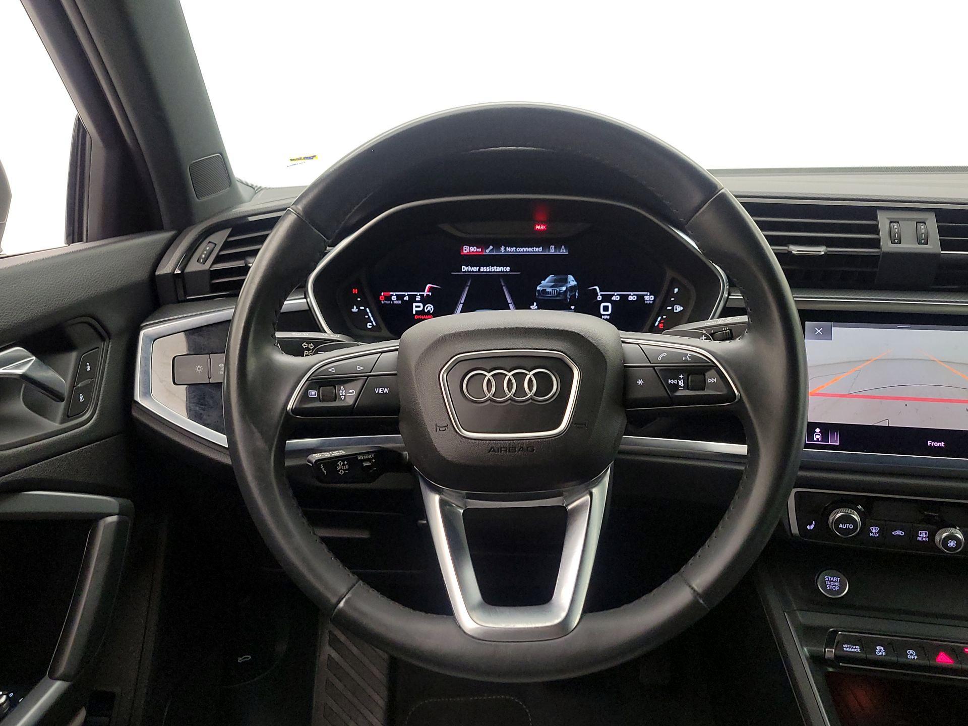 Thumbnail: 2020 Audi Q3 - 10