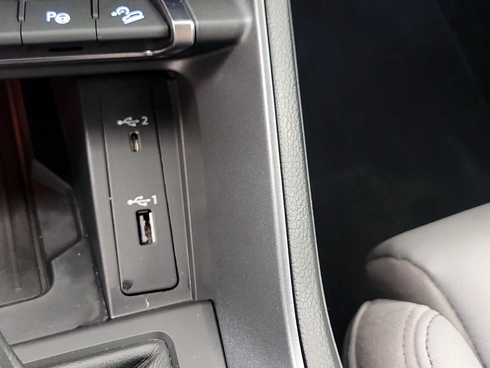 Thumbnail: 2020 Audi Q3 - 18