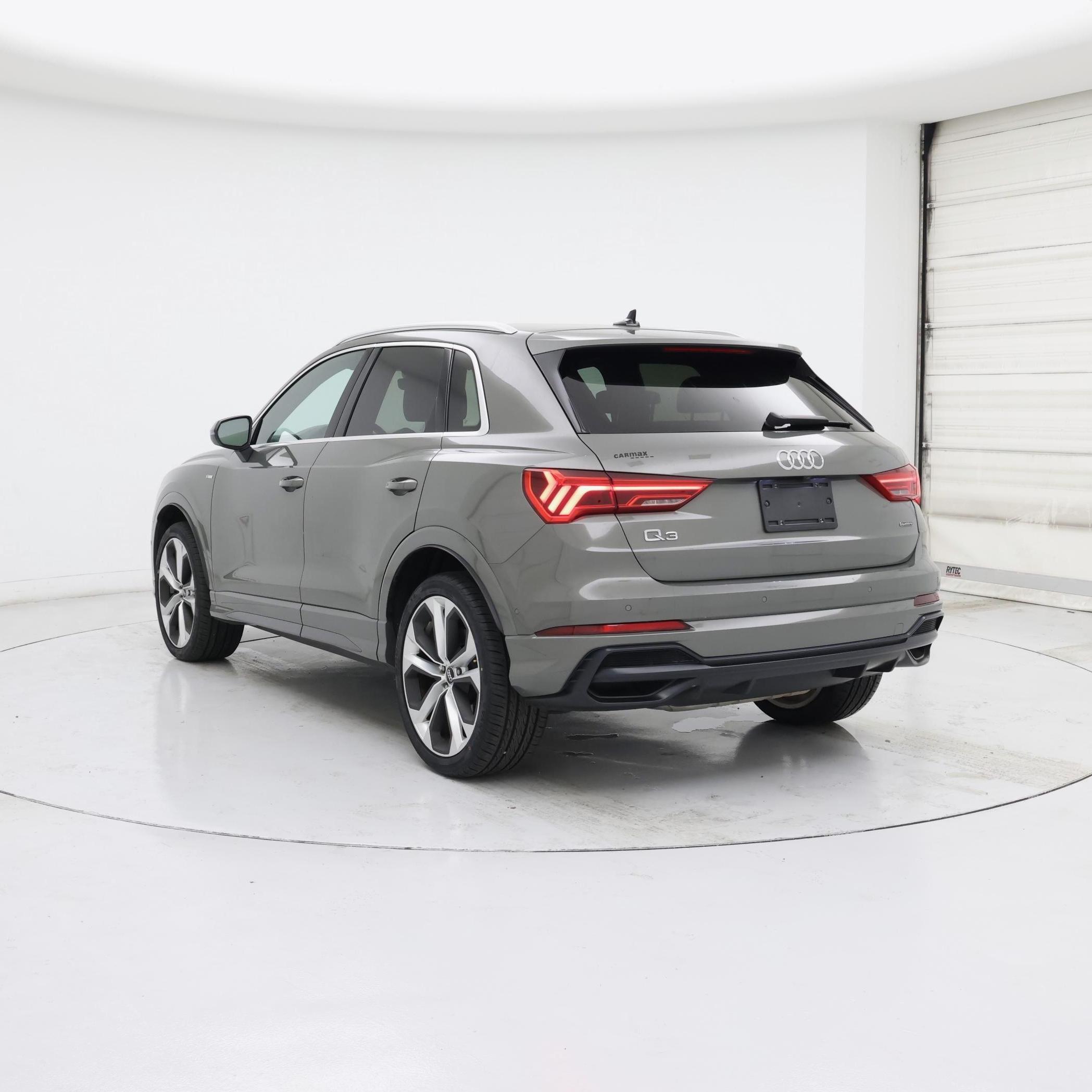 Thumbnail: 2020 Audi Q3 - 2