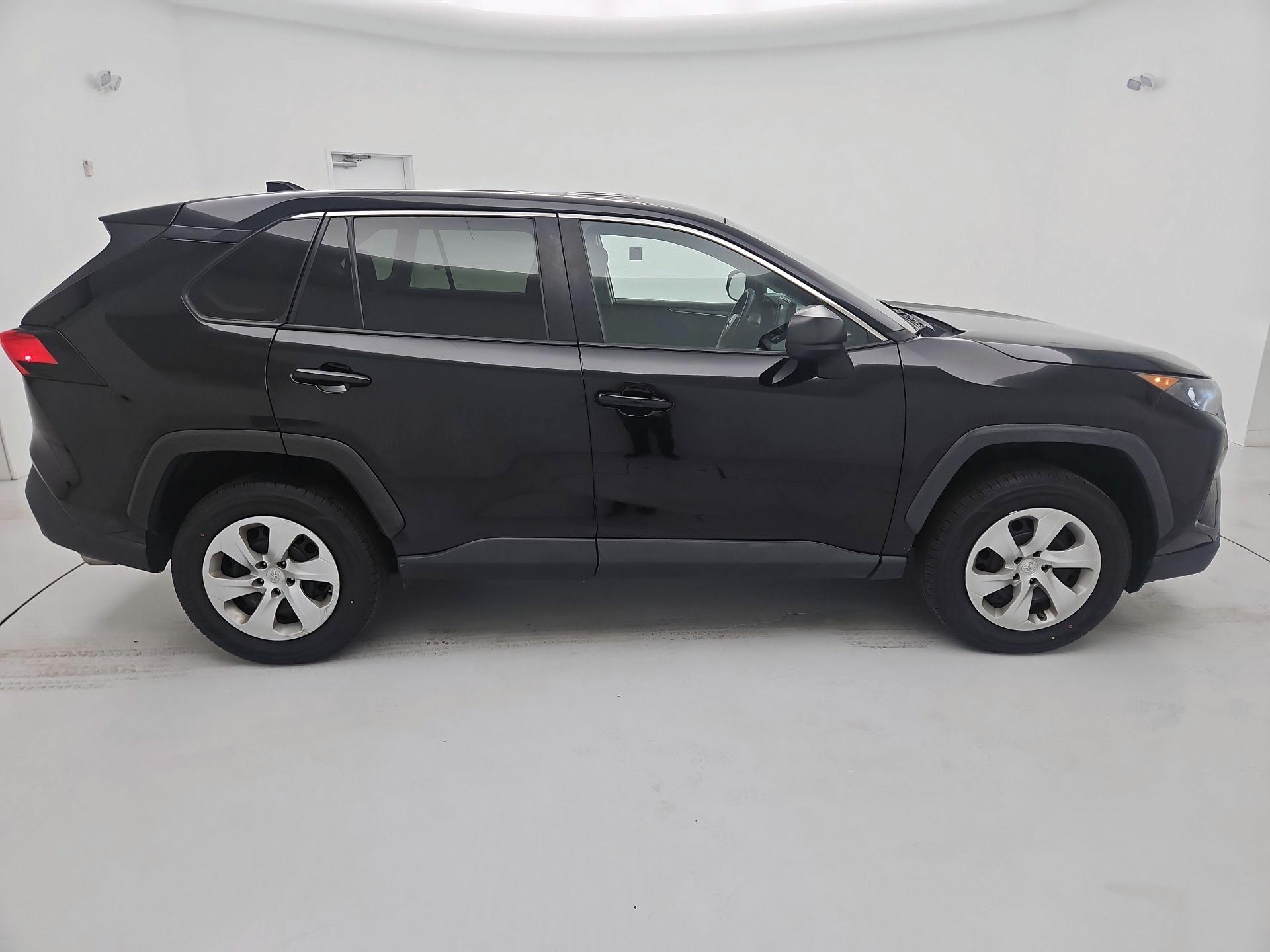Thumbnail: 2022 Toyota RAV4 - 4