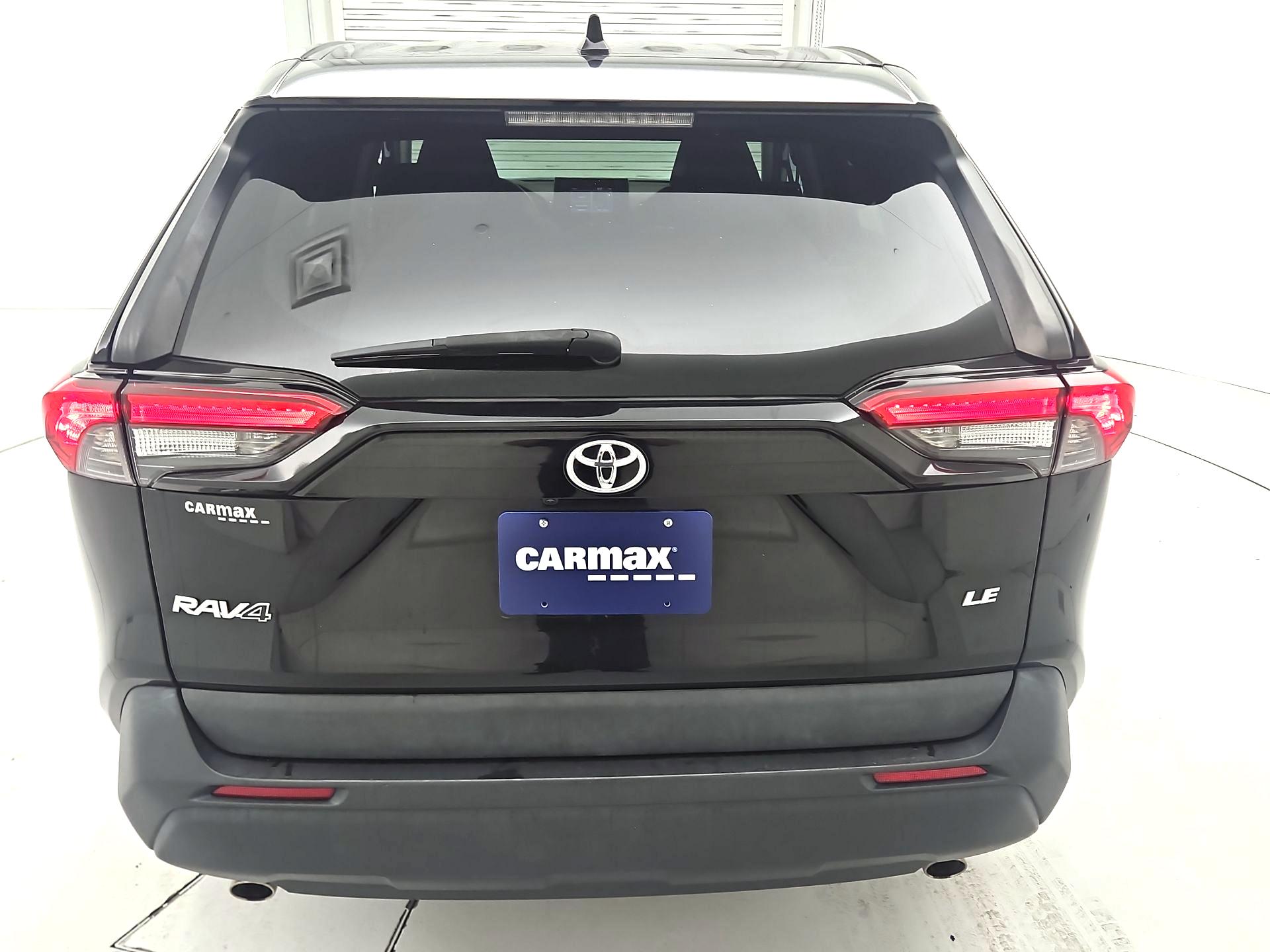 Thumbnail: 2022 Toyota RAV4 - 6