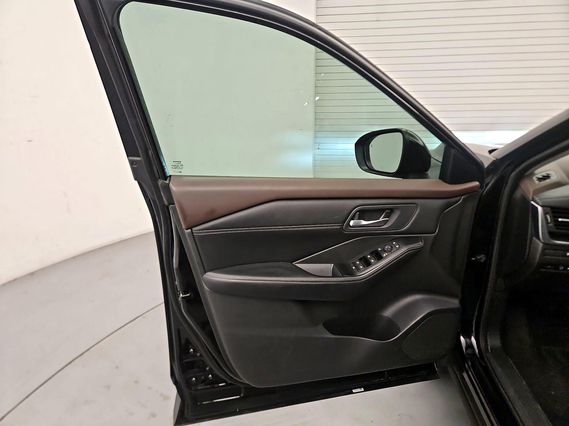 Thumbnail: 2023 Nissan Rogue - 12