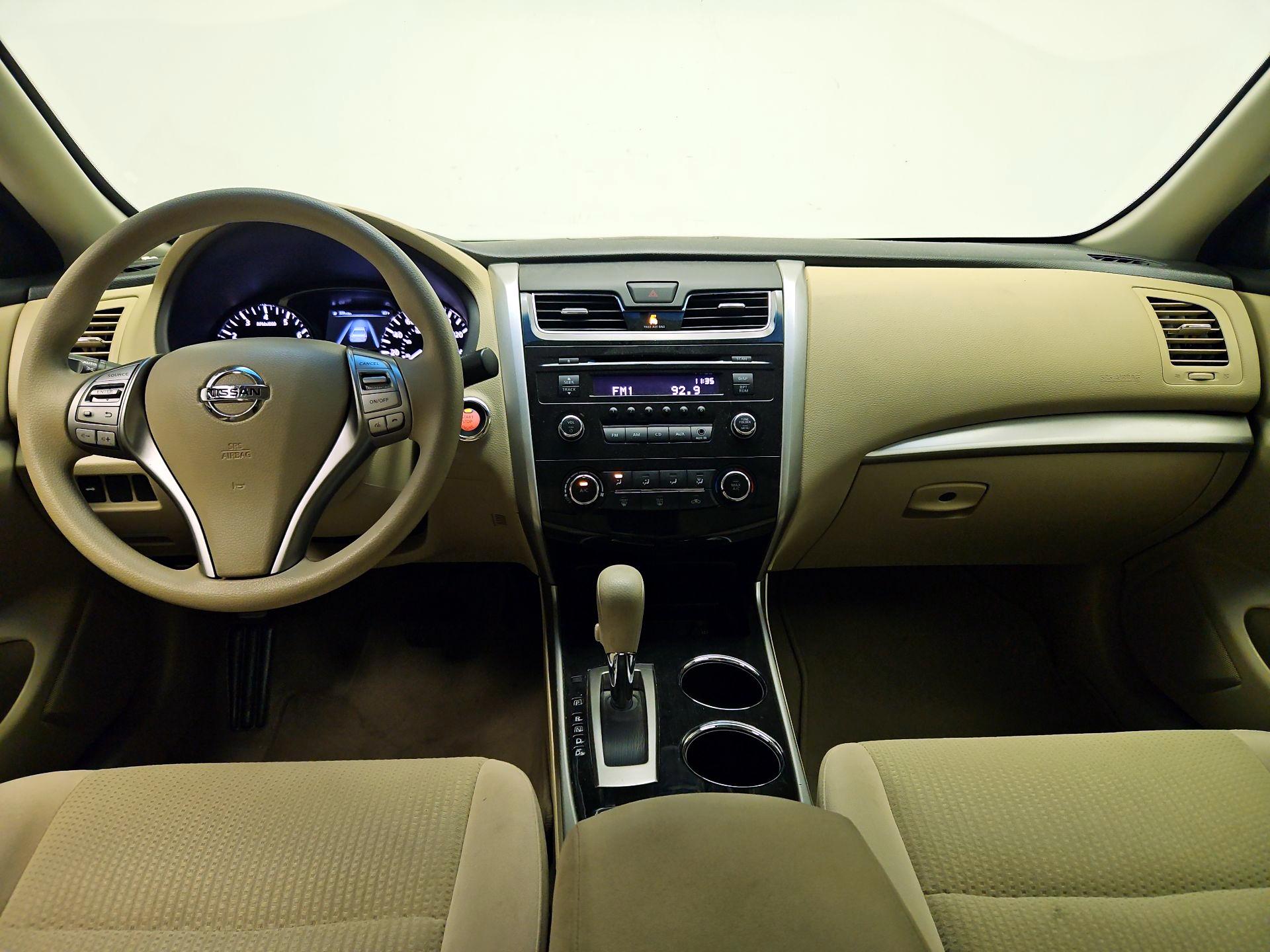 Thumbnail: 2014 Nissan Altima - 9