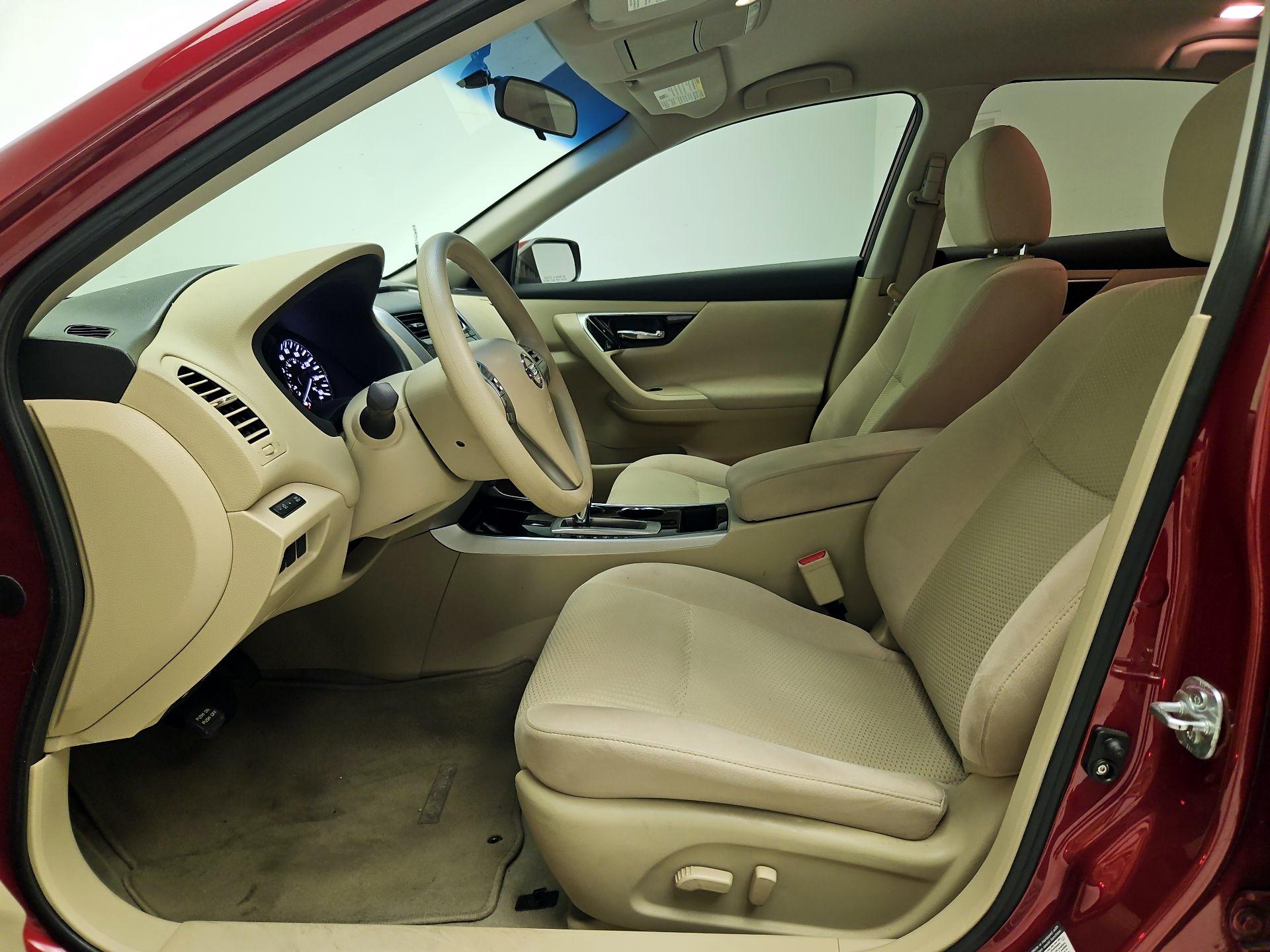 Thumbnail: 2014 Nissan Altima - 11