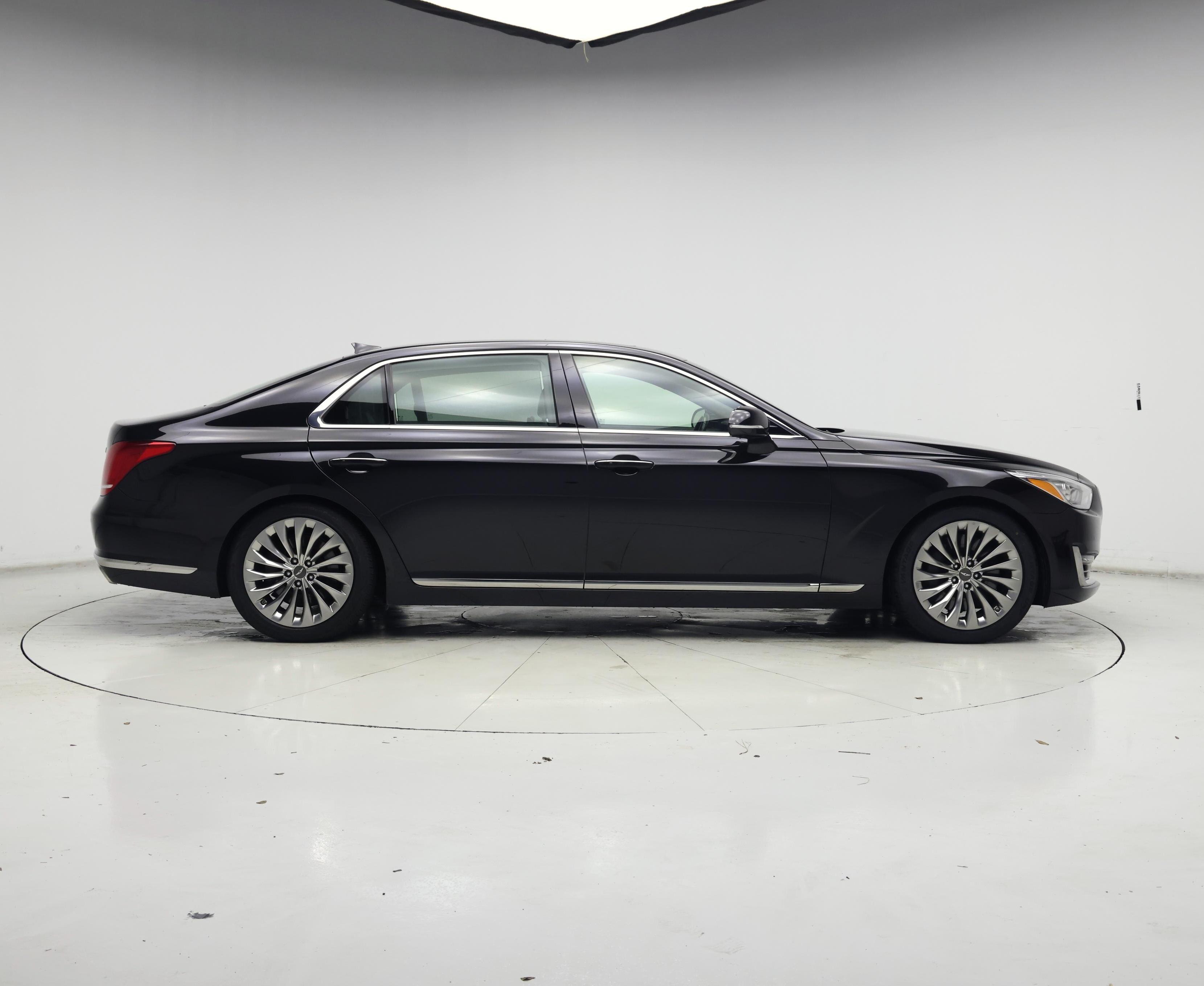Thumbnail: 2019 Genesis G90 - 7