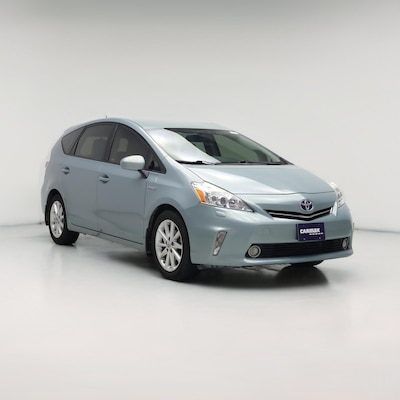 2014 Toyota Prius v Five