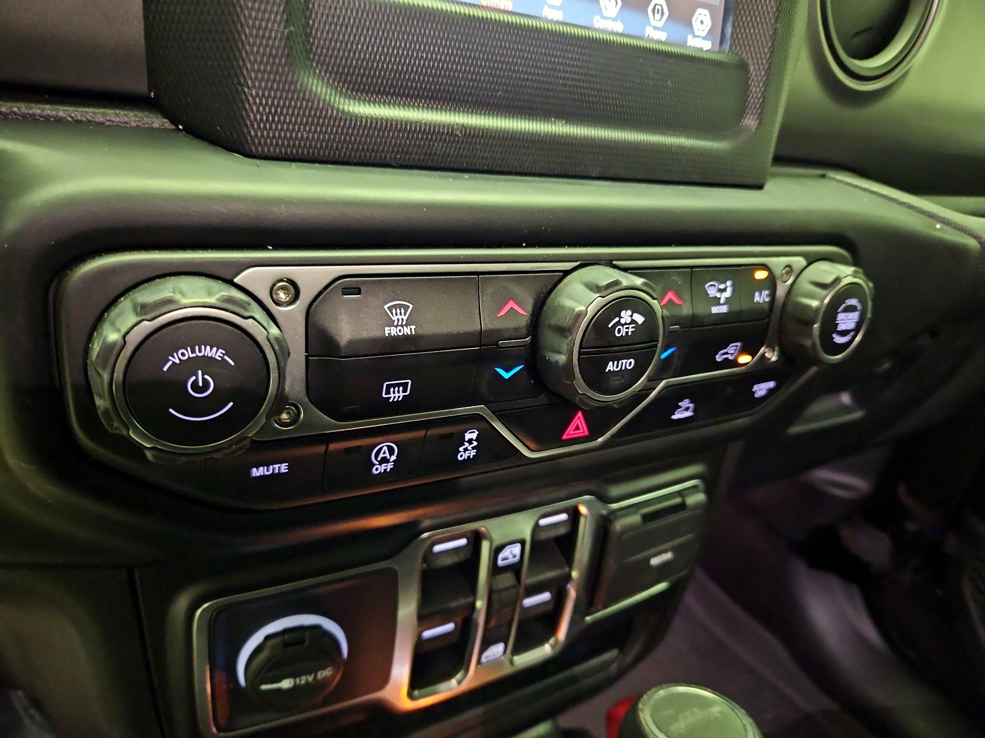 Thumbnail: 2022 Jeep Gladiator - 16