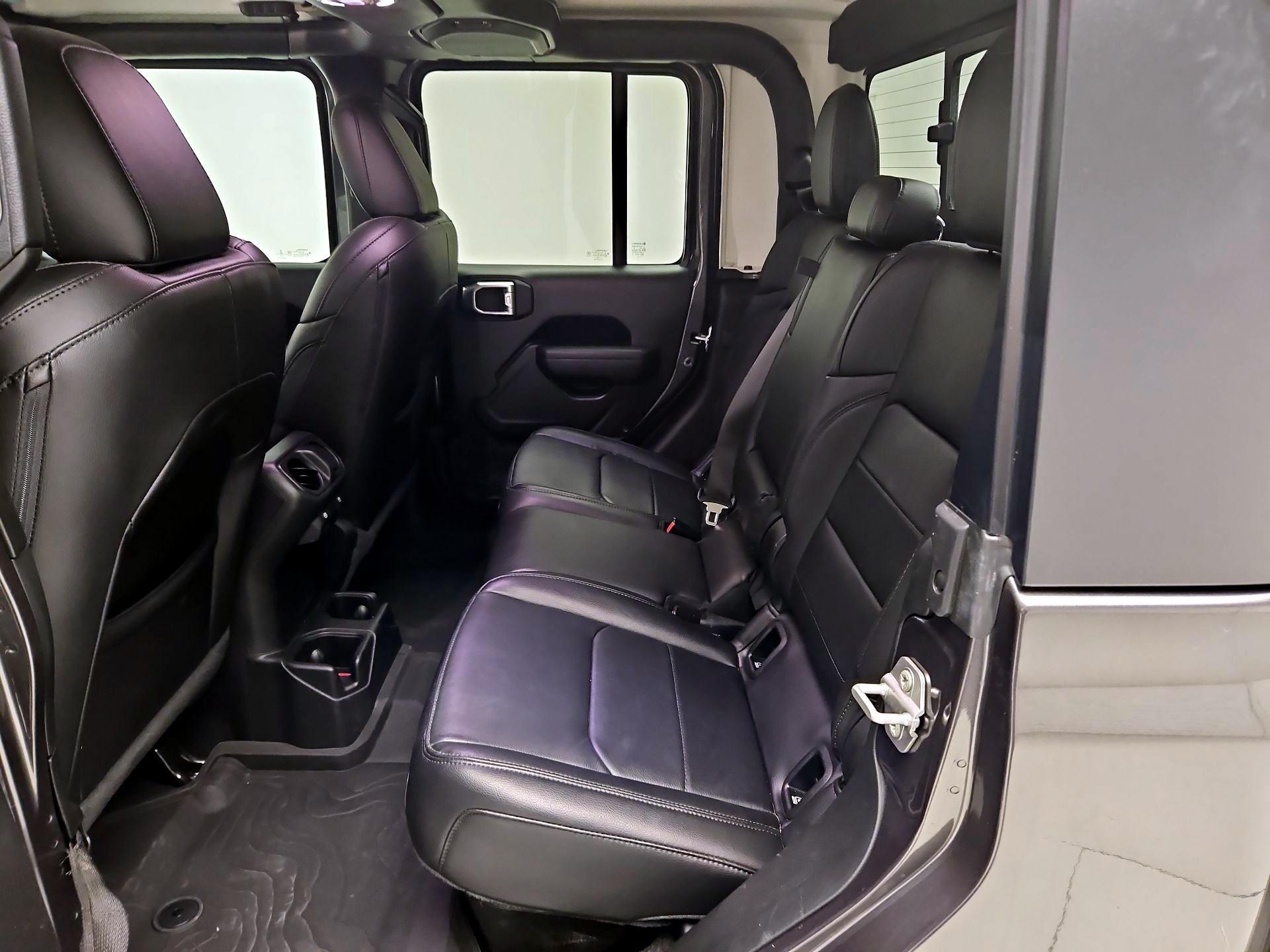 Thumbnail: 2022 Jeep Gladiator - 19