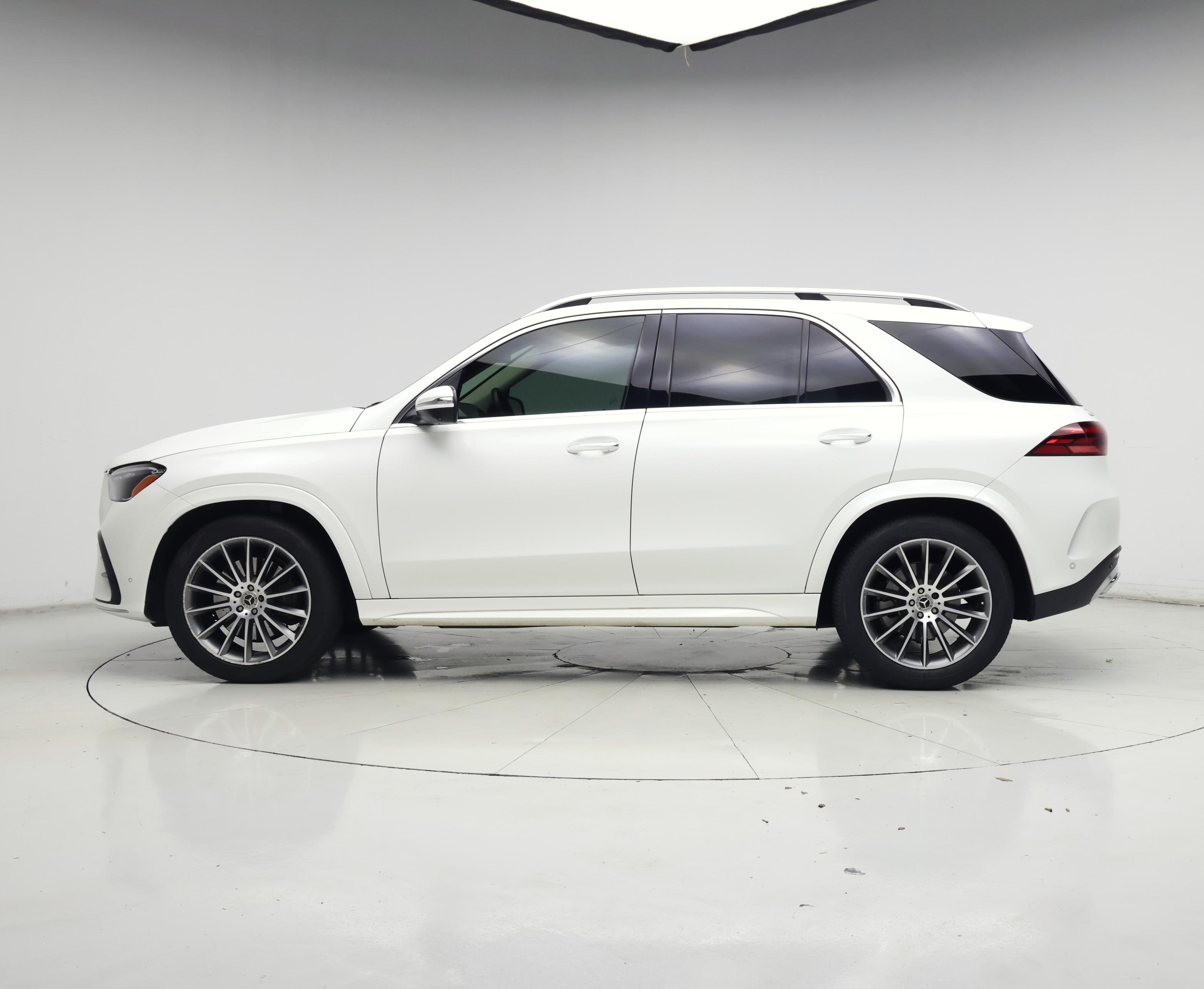 Thumbnail: 2025 Mercedes-Benz GLE - 3