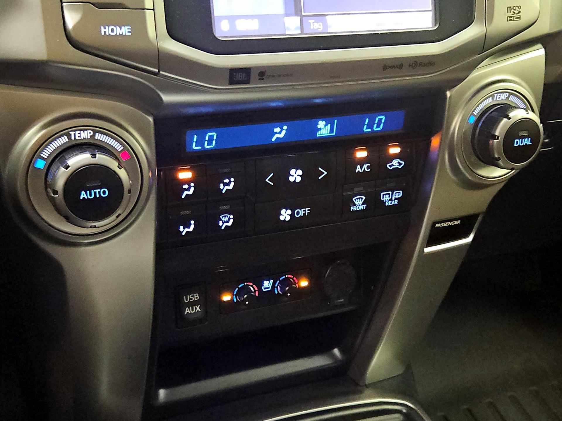 Thumbnail: 2019 Toyota 4Runner - 16