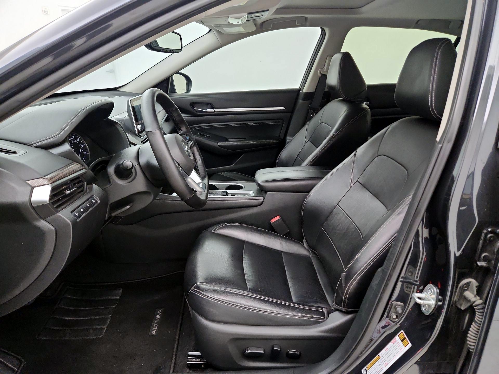 Thumbnail: 2019 Nissan Altima - 11