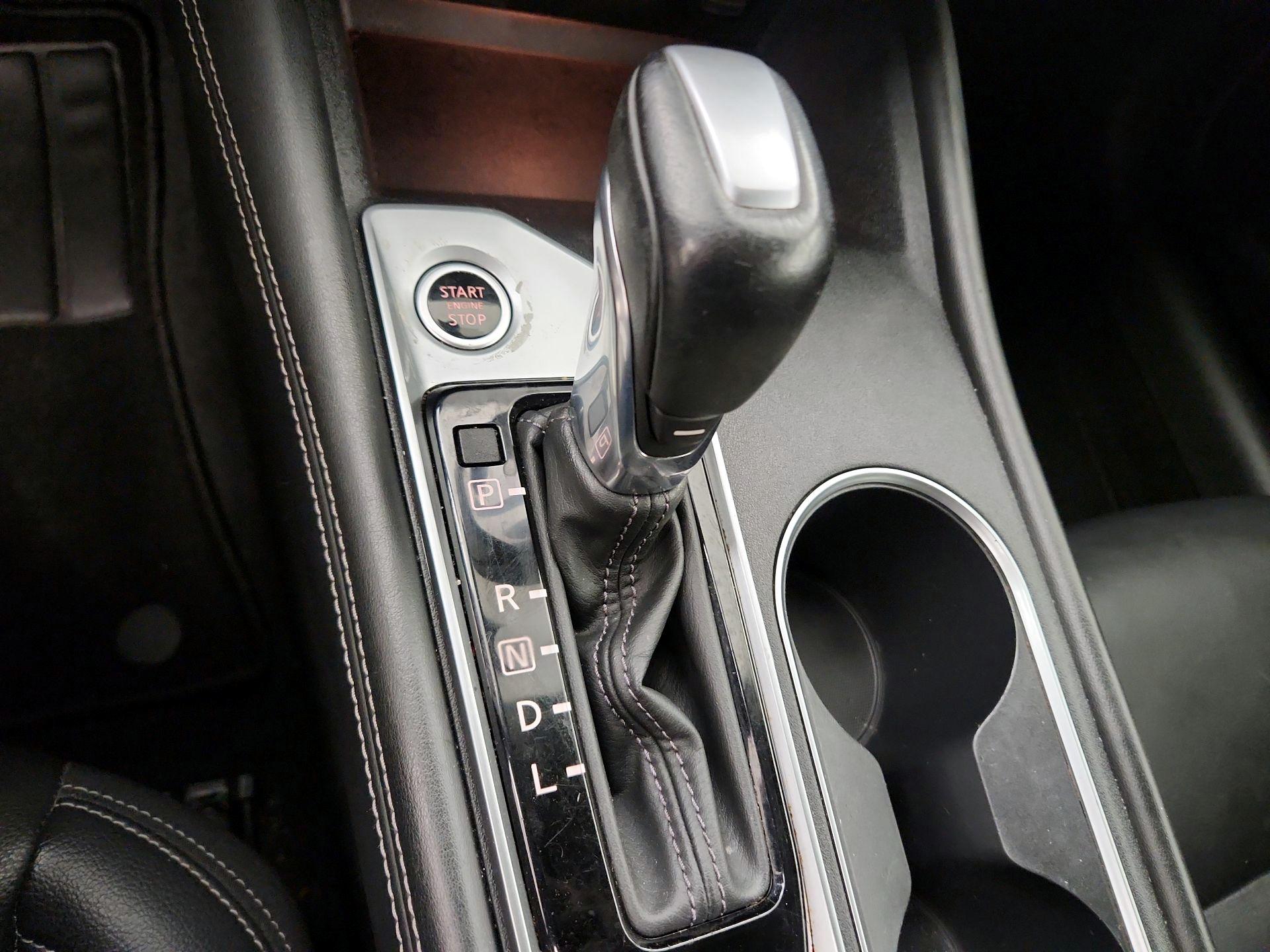 Thumbnail: 2019 Nissan Altima - 17