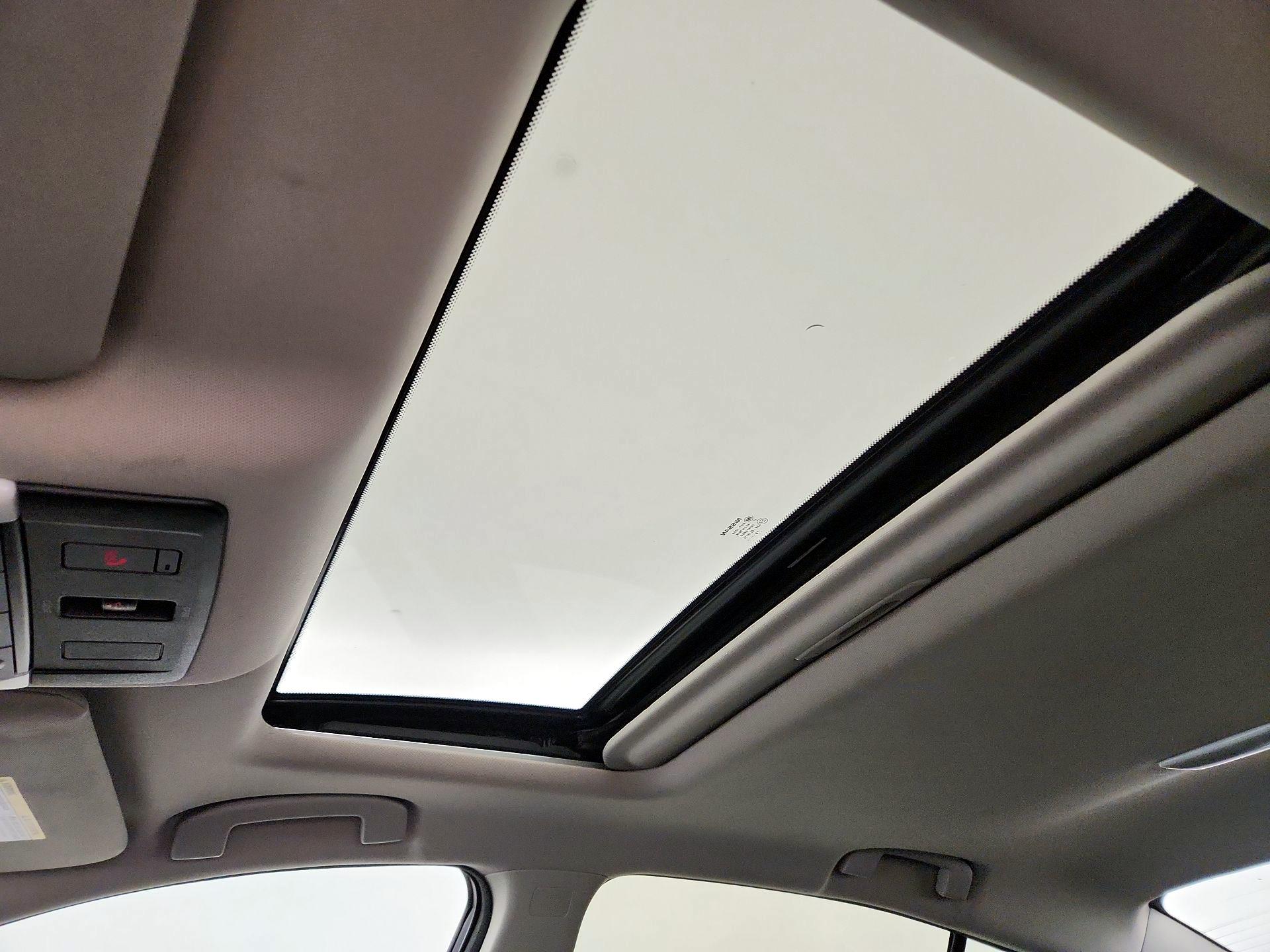 Thumbnail: 2019 Nissan Altima - 19