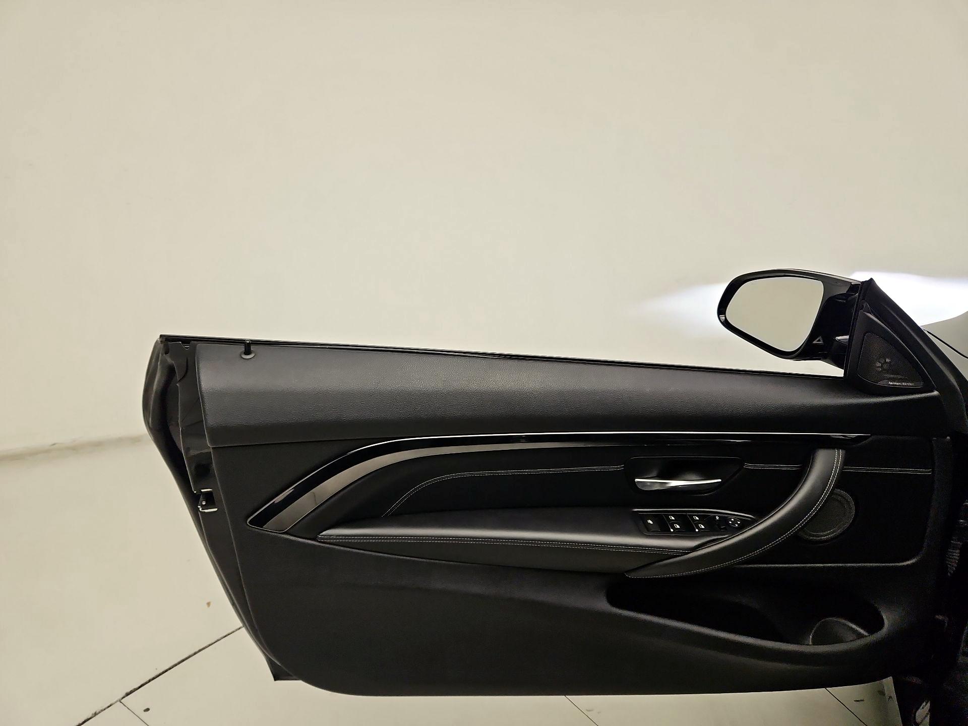 Thumbnail: 2018 BMW M4 - 12