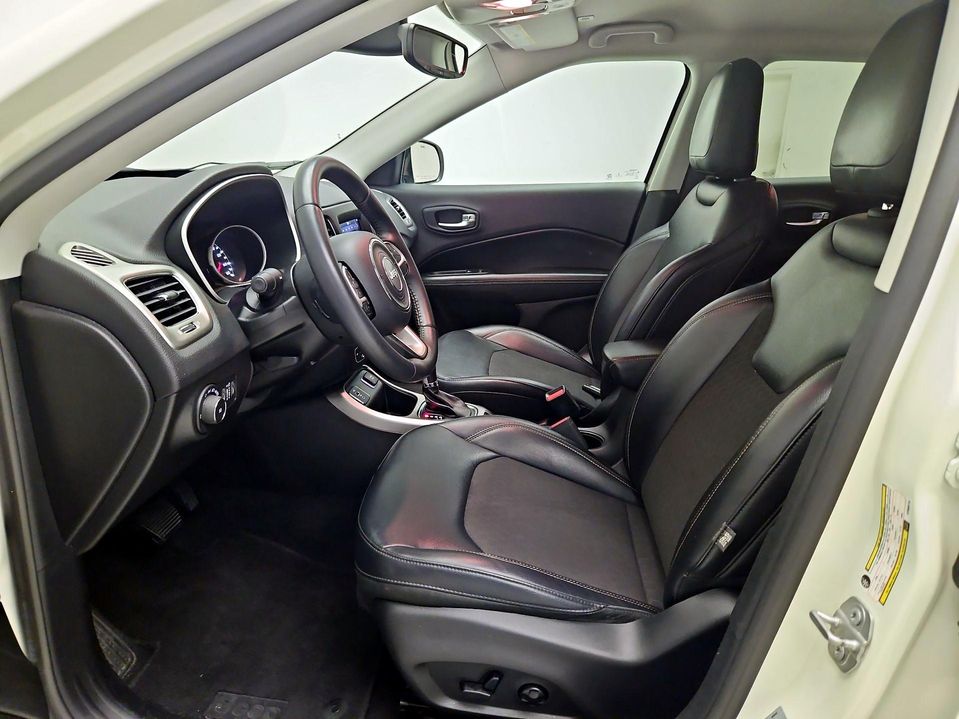 Thumbnail: 2017 Jeep Compass - 11