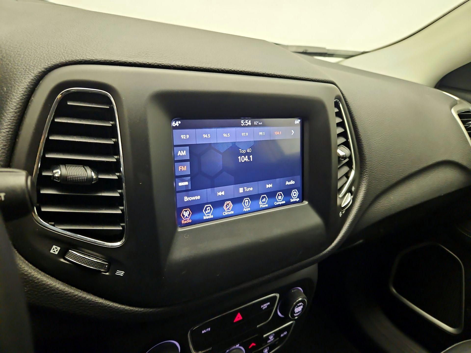 Thumbnail: 2017 Jeep Compass - 15