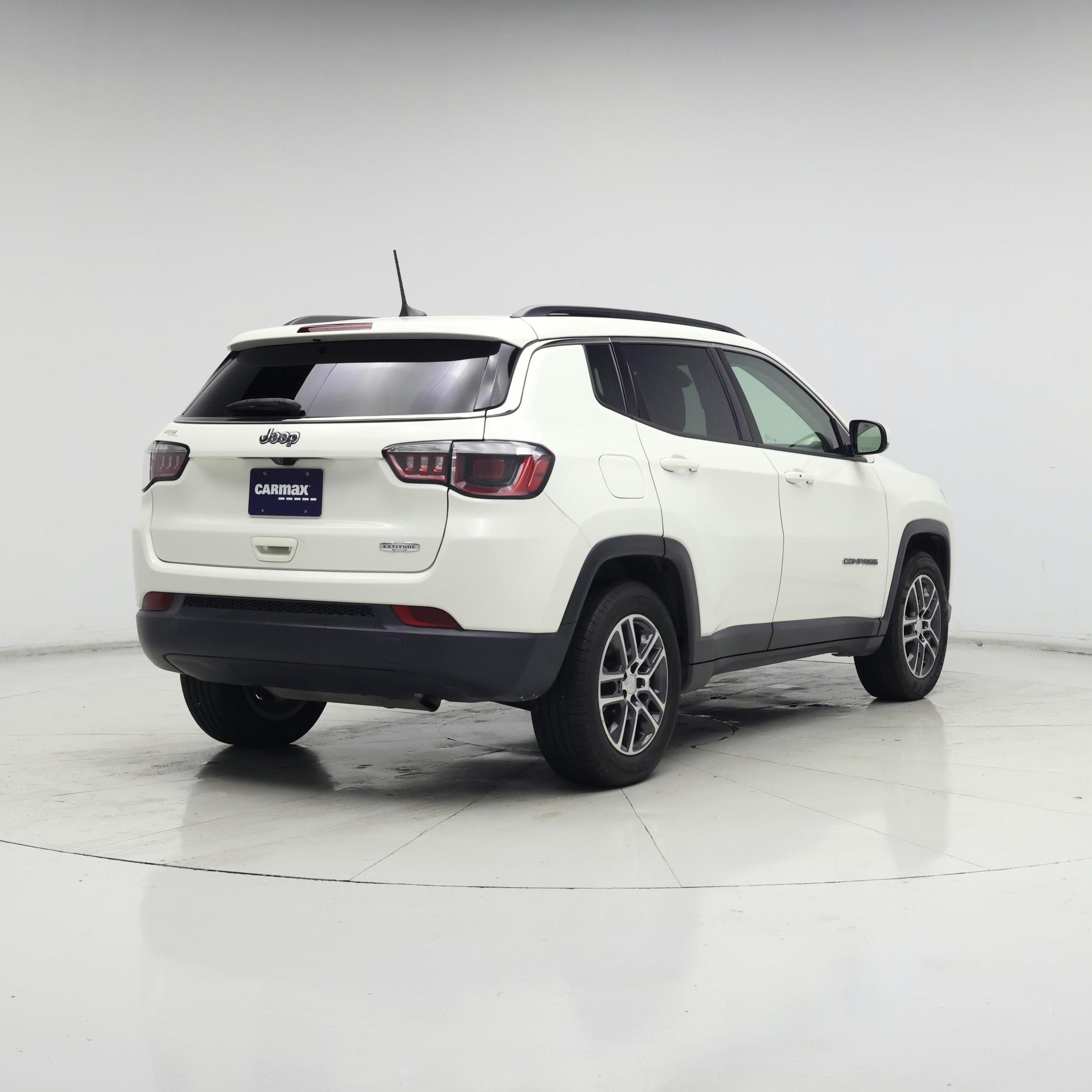 Thumbnail: 2017 Jeep Compass - 8