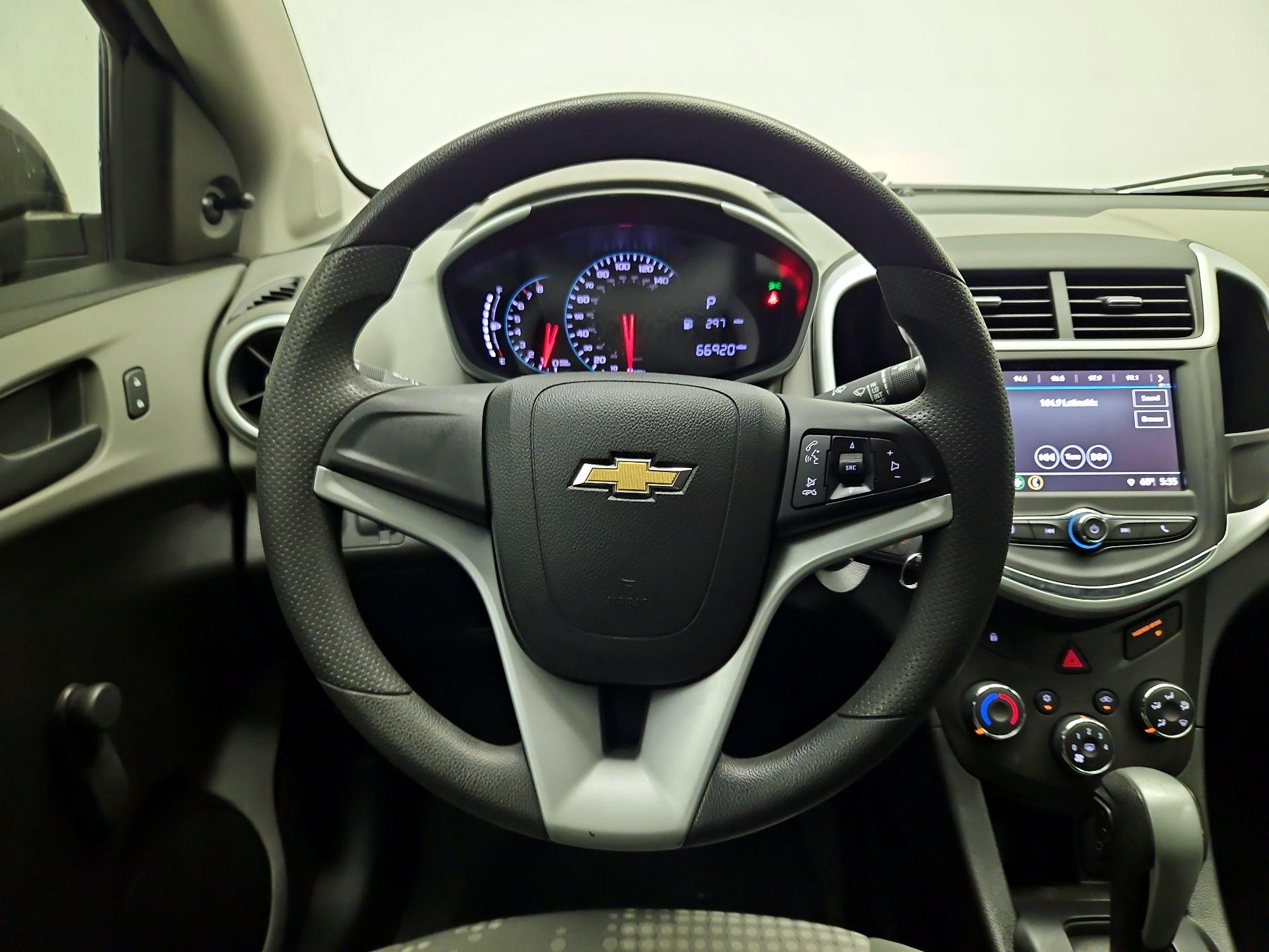 Thumbnail: 2018 Chevrolet Sonic - 10