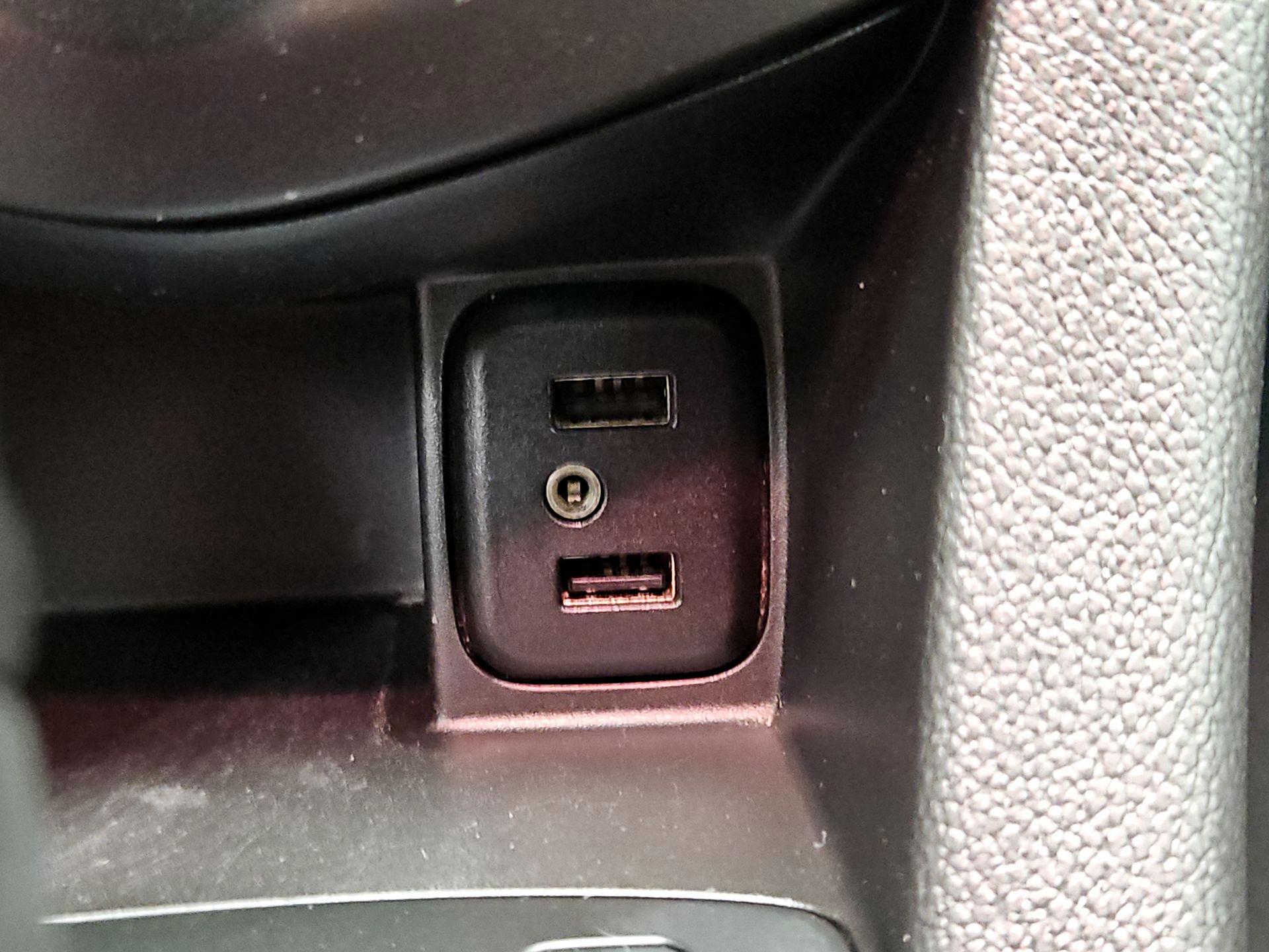 Thumbnail: 2018 Chevrolet Sonic - 18