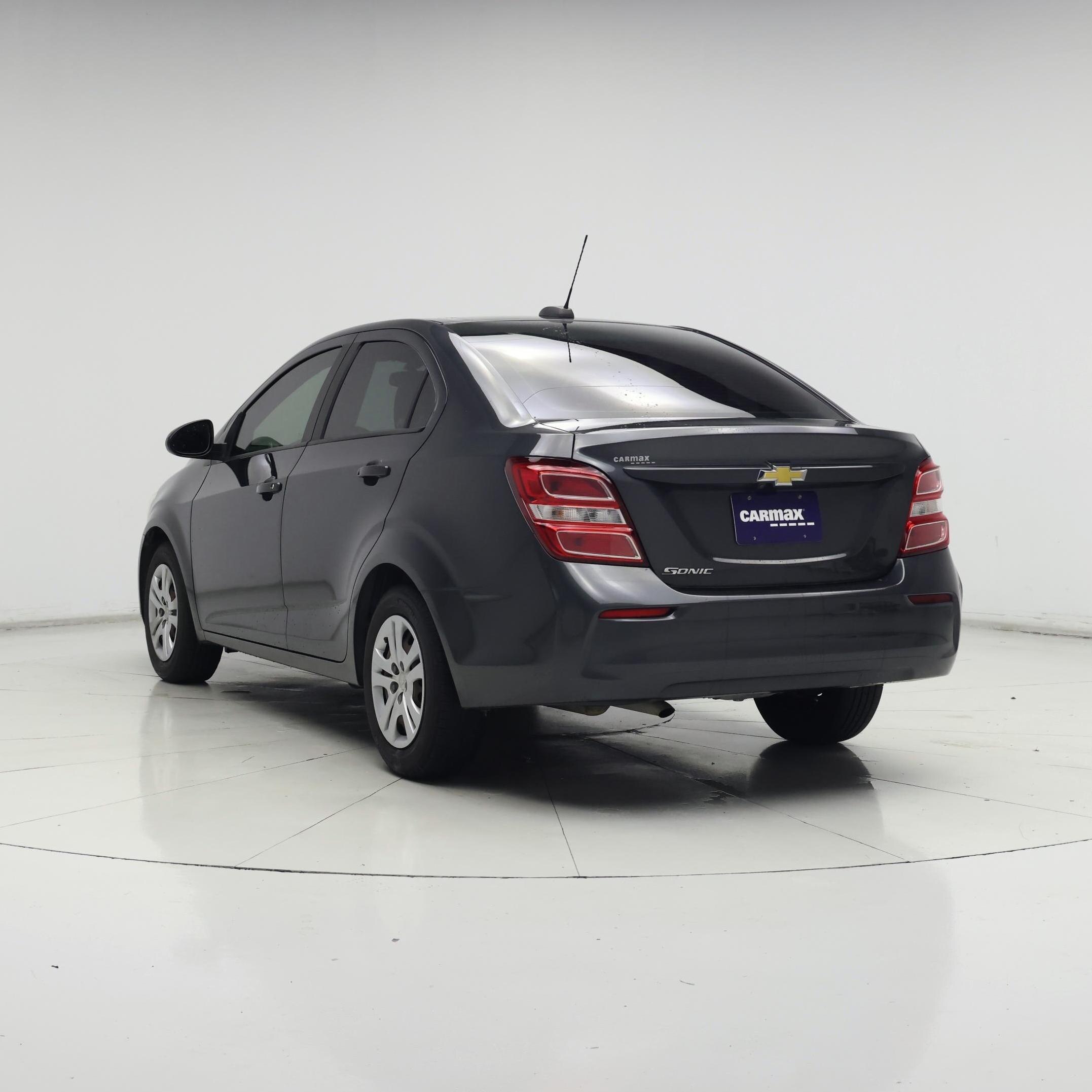 Thumbnail: 2018 Chevrolet Sonic - 2