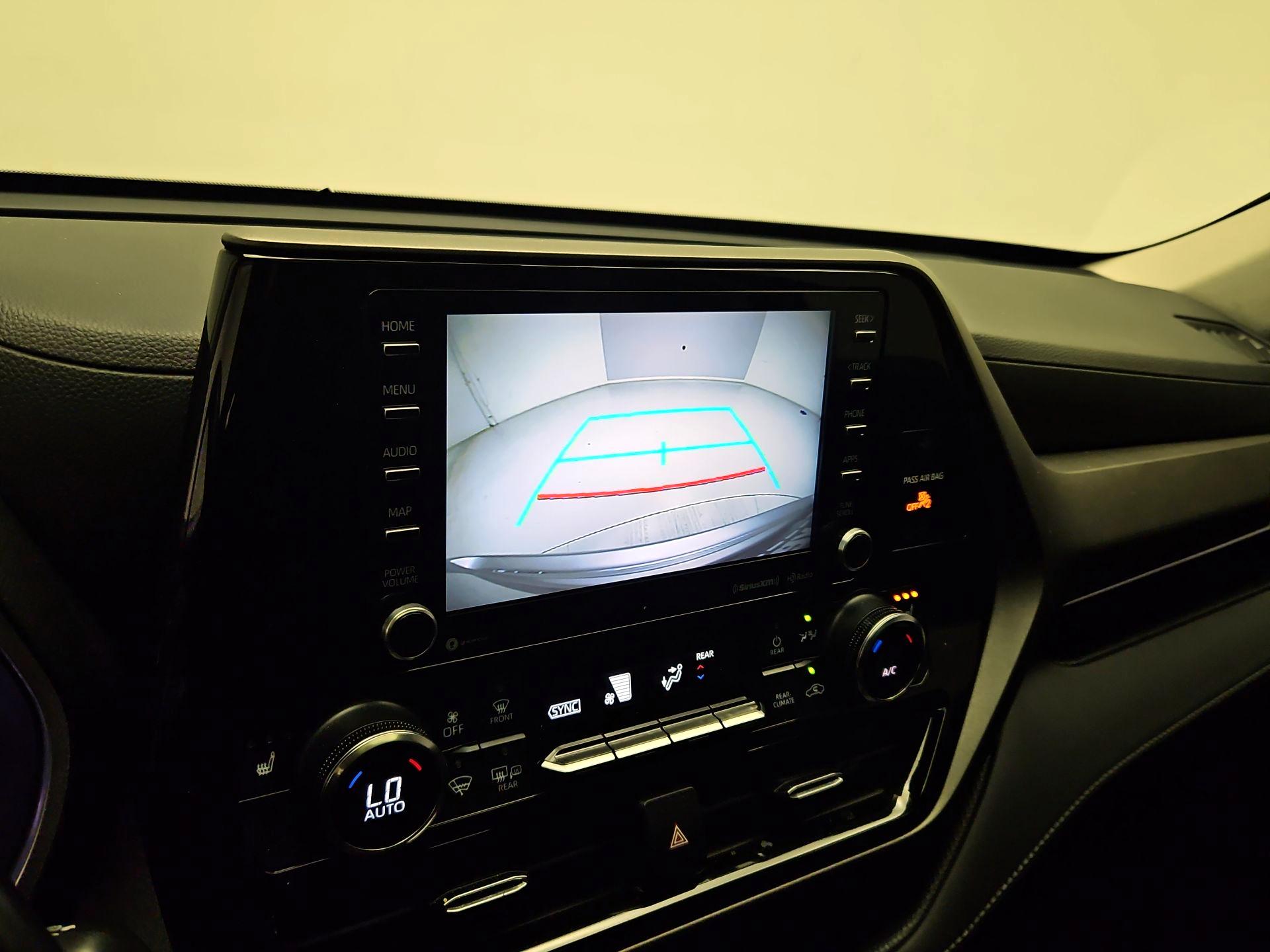 Thumbnail: 2022 Toyota Highlander - 14