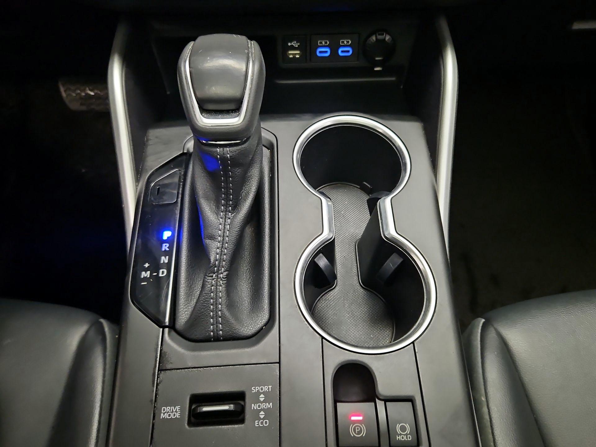 Thumbnail: 2022 Toyota Highlander - 17