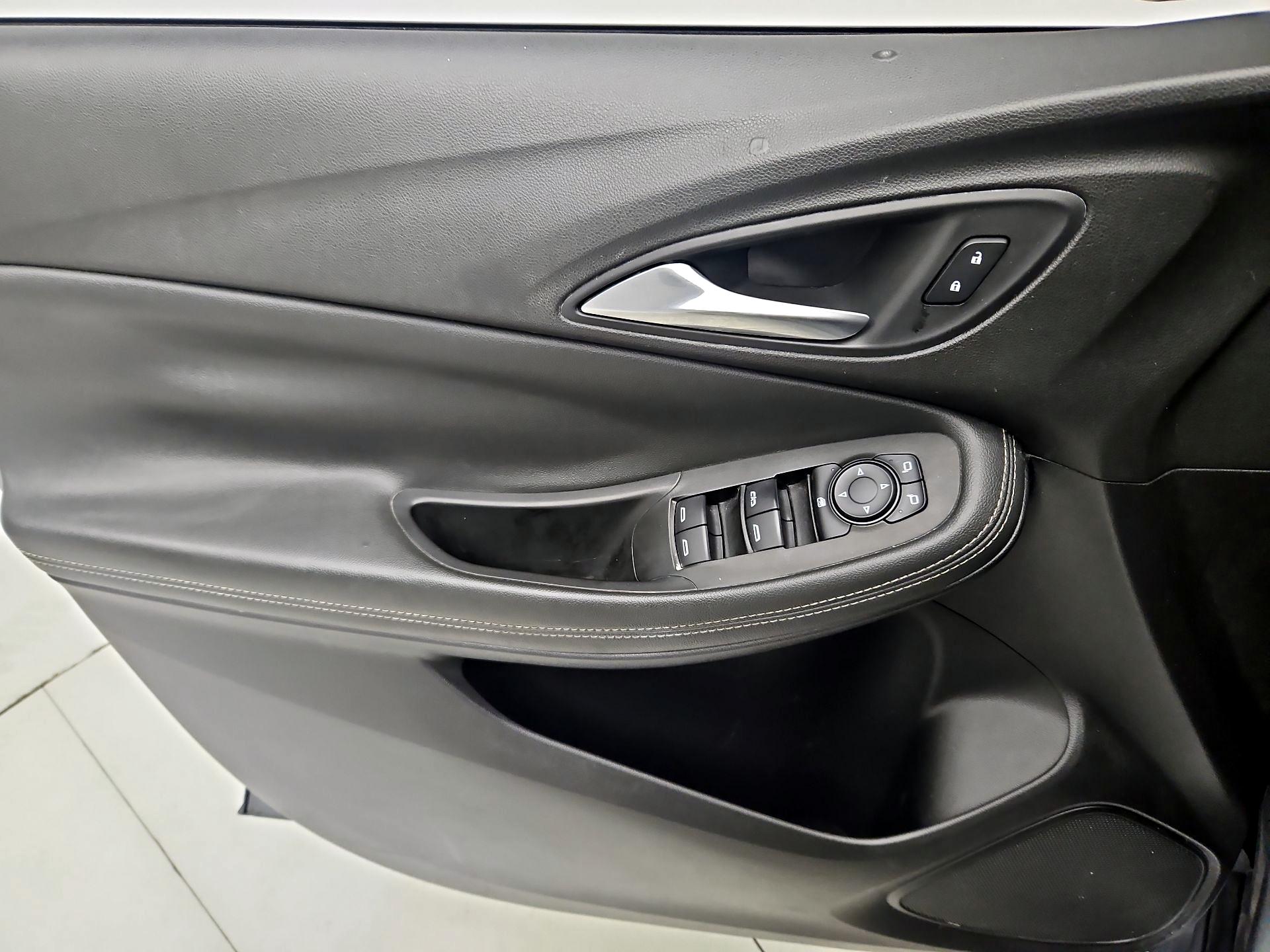 Thumbnail: 2021 Buick Encore GX - 12