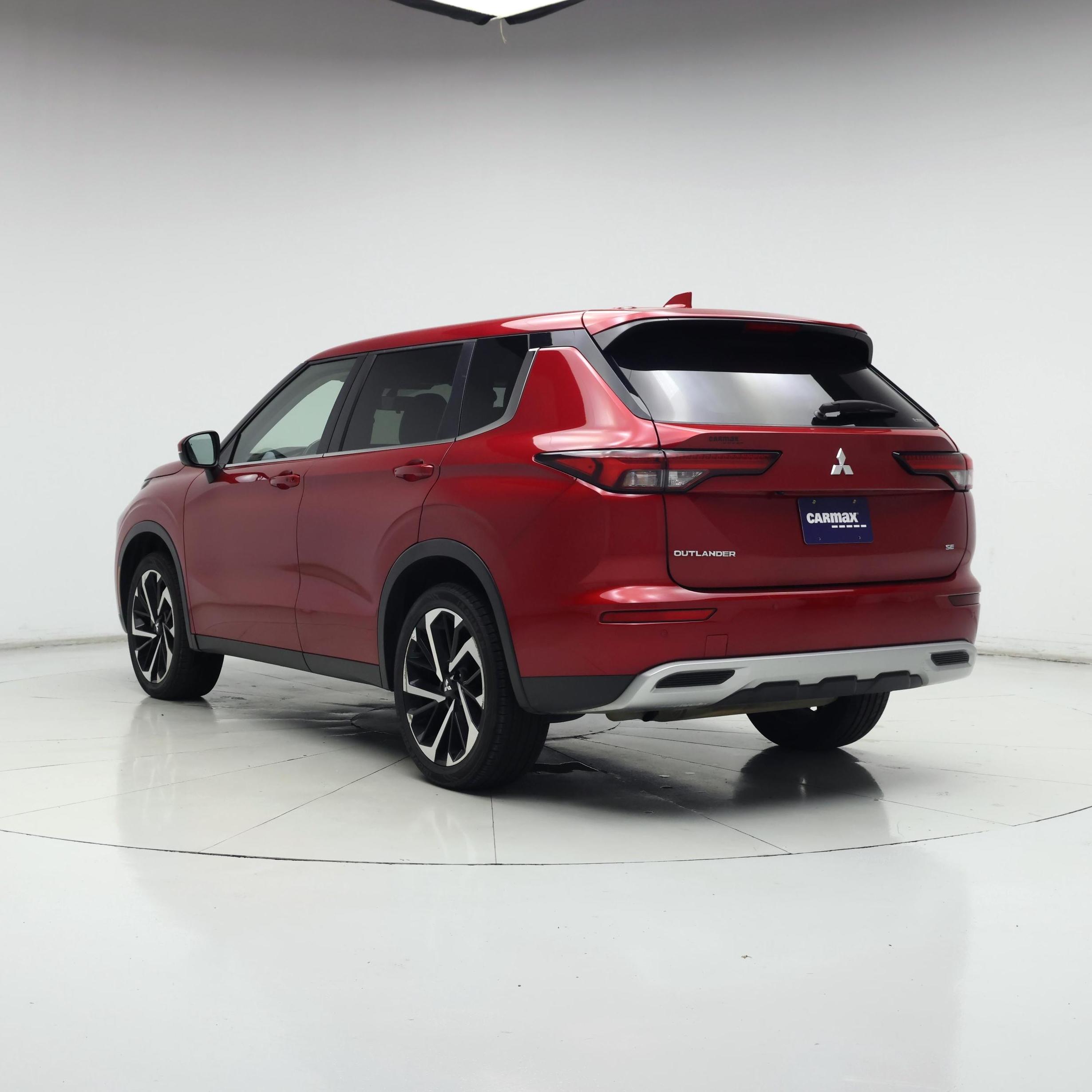 Thumbnail: 2024 Mitsubishi Outlander - 2