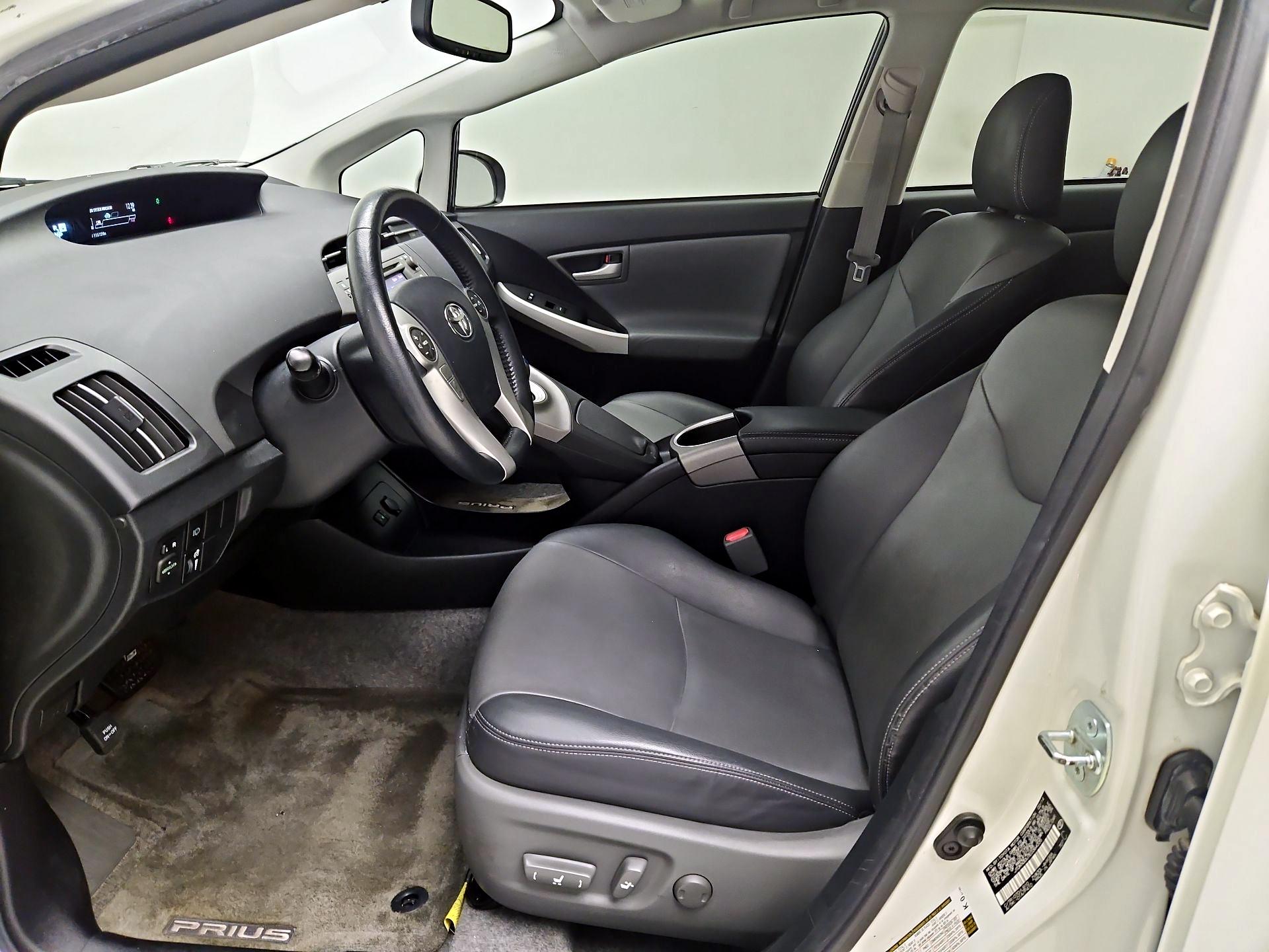 Thumbnail: 2014 Toyota Prius - 11