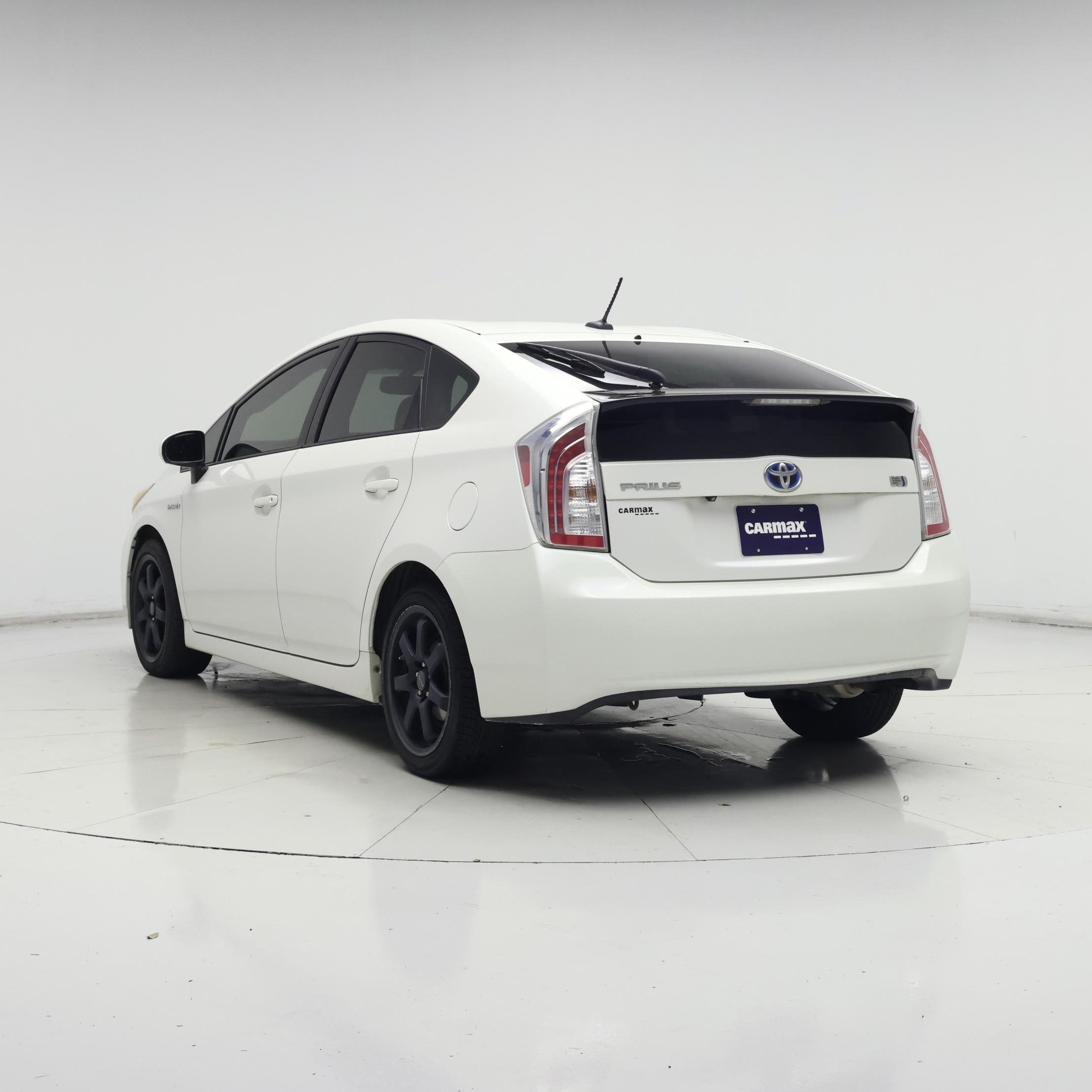 Thumbnail: 2014 Toyota Prius - 2