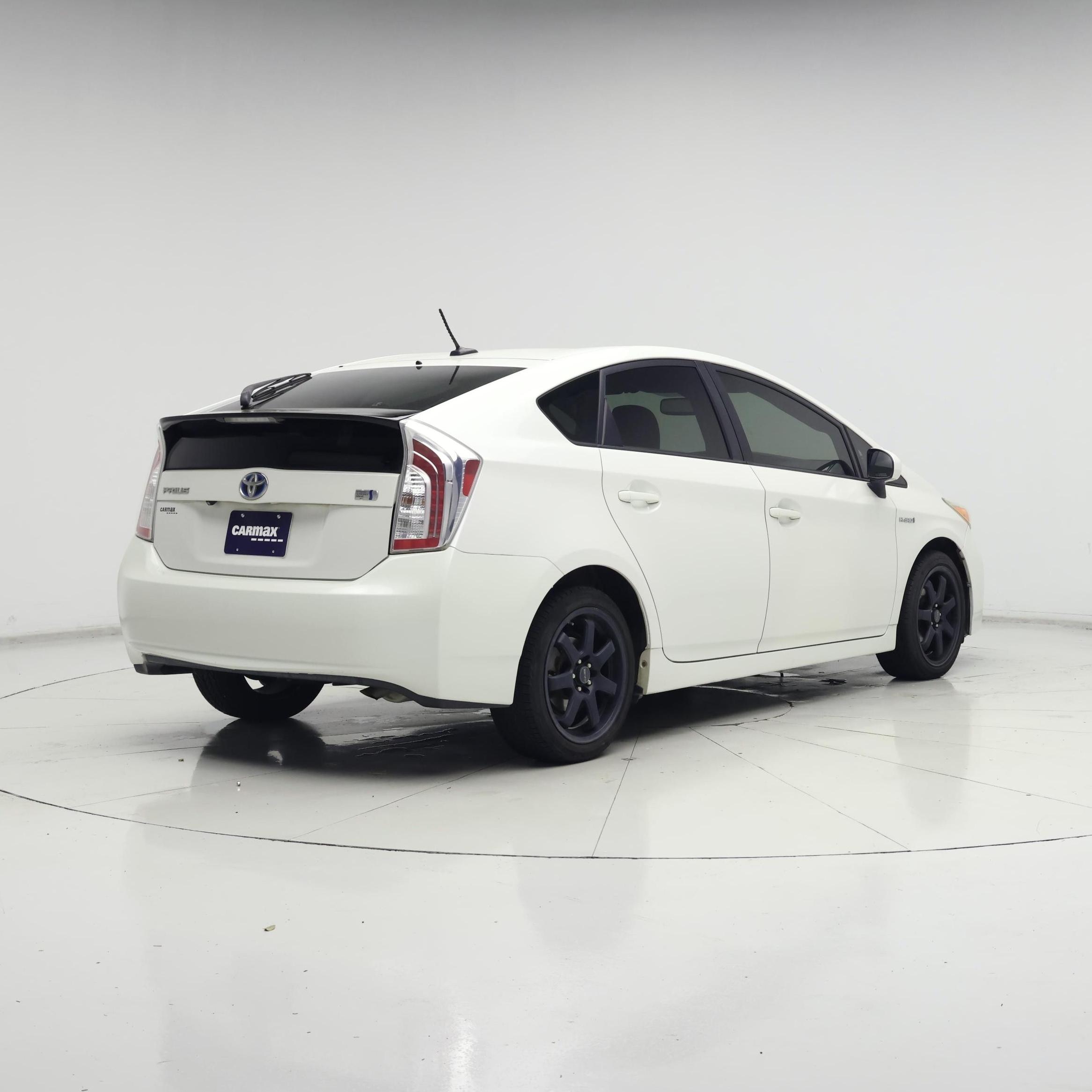 Thumbnail: 2014 Toyota Prius - 8