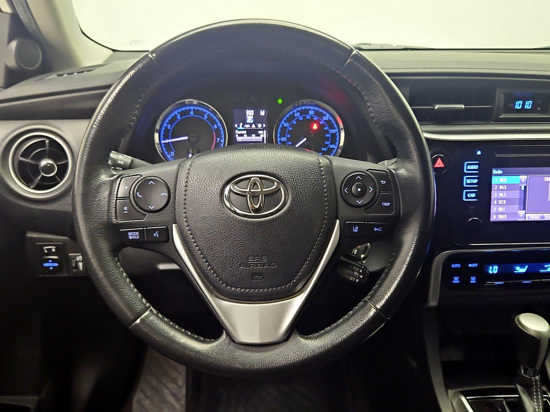 Thumbnail: 2019 Toyota Corolla - 10