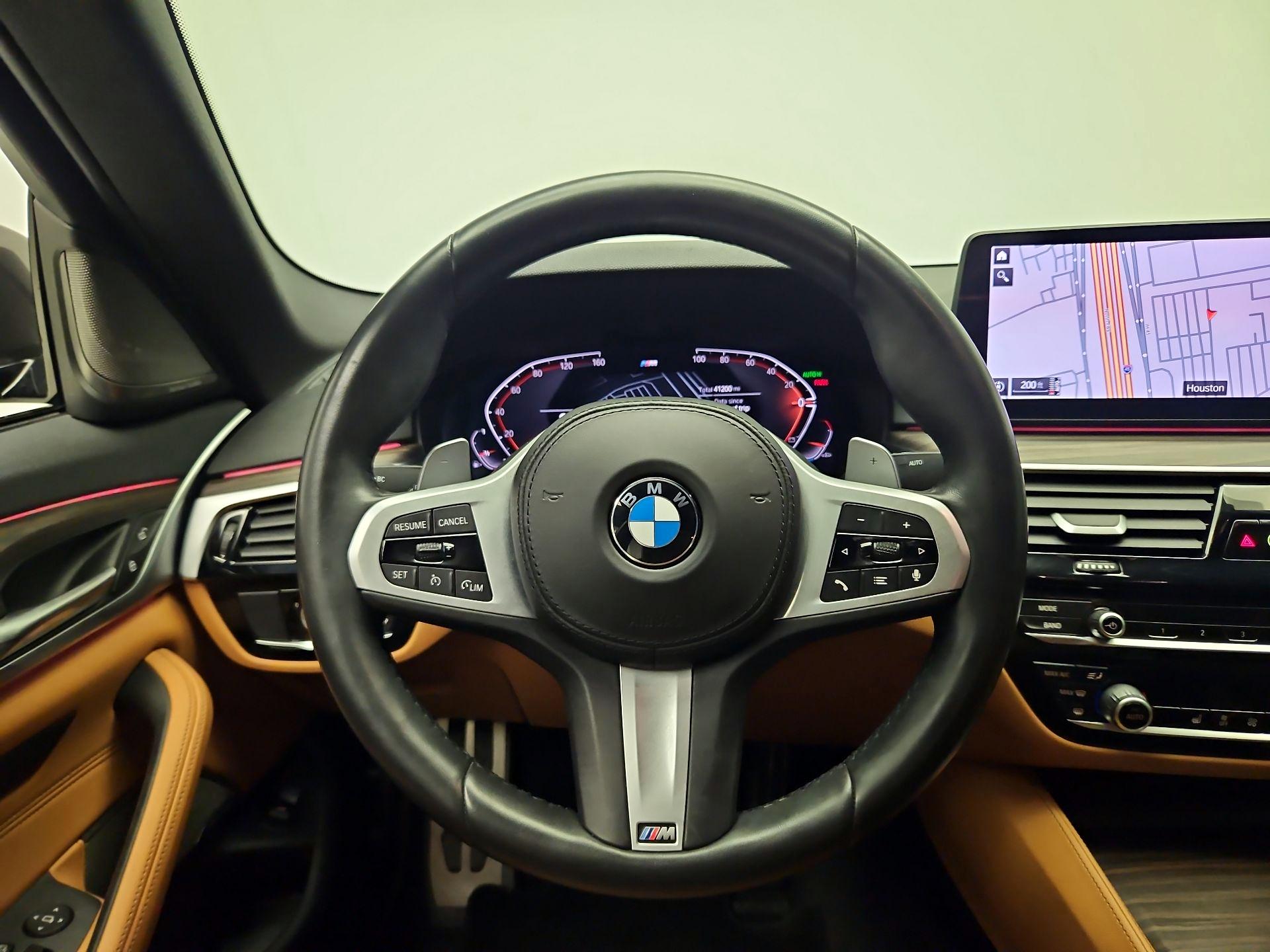 Thumbnail: 2021 BMW 5 Series - 10