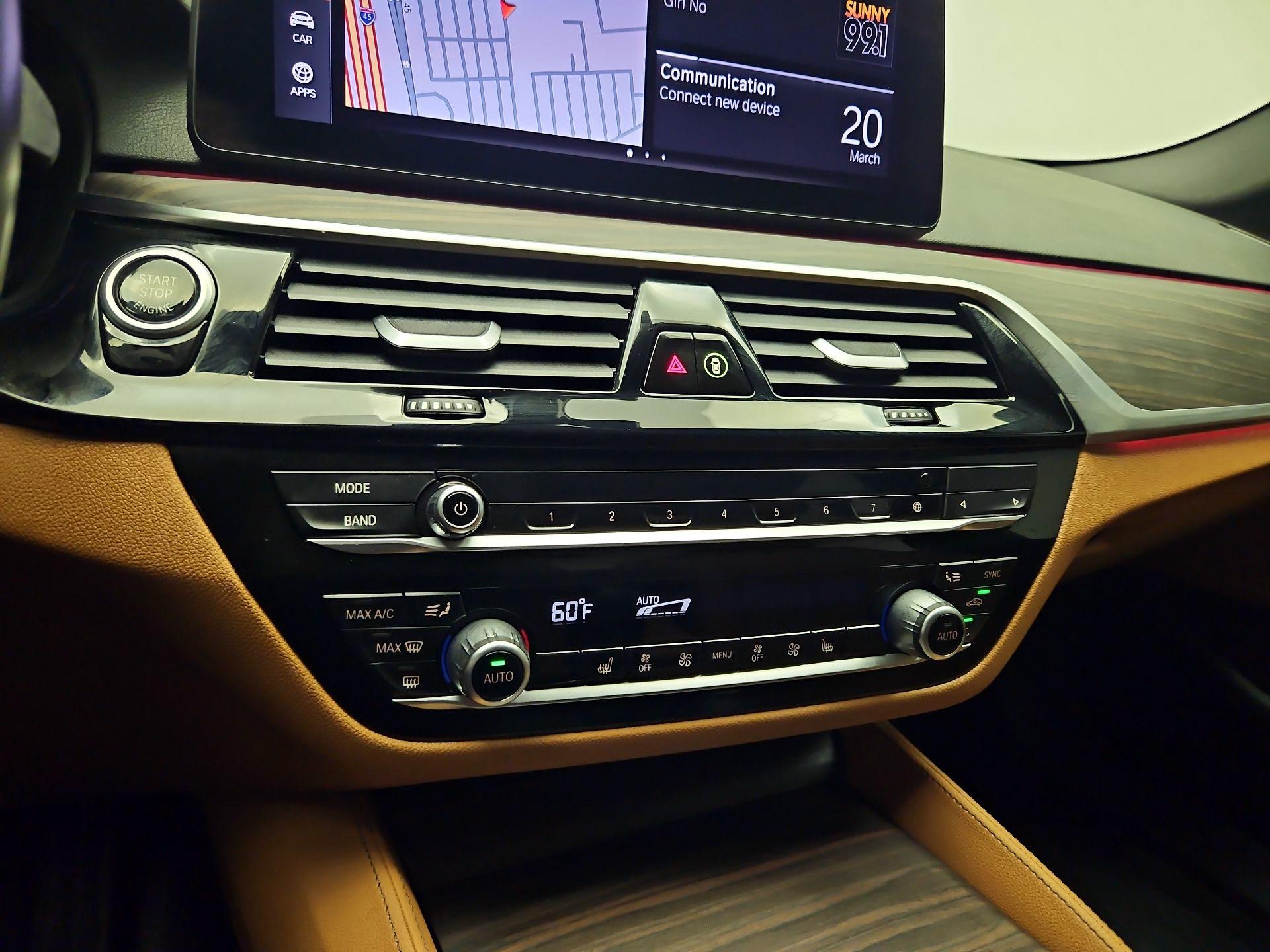 Thumbnail: 2021 BMW 5 Series - 16