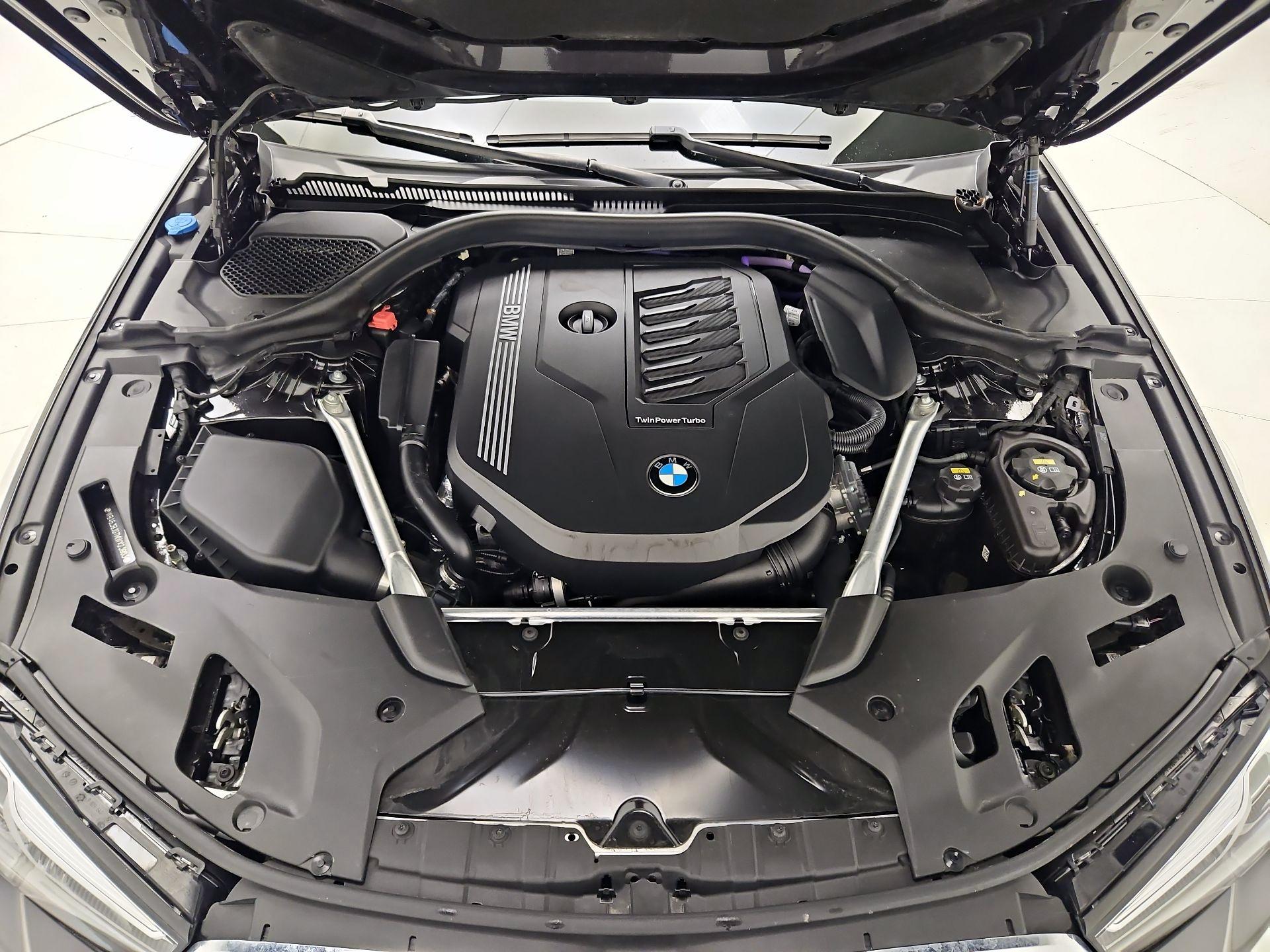 Thumbnail: 2021 BMW 5 Series - 20