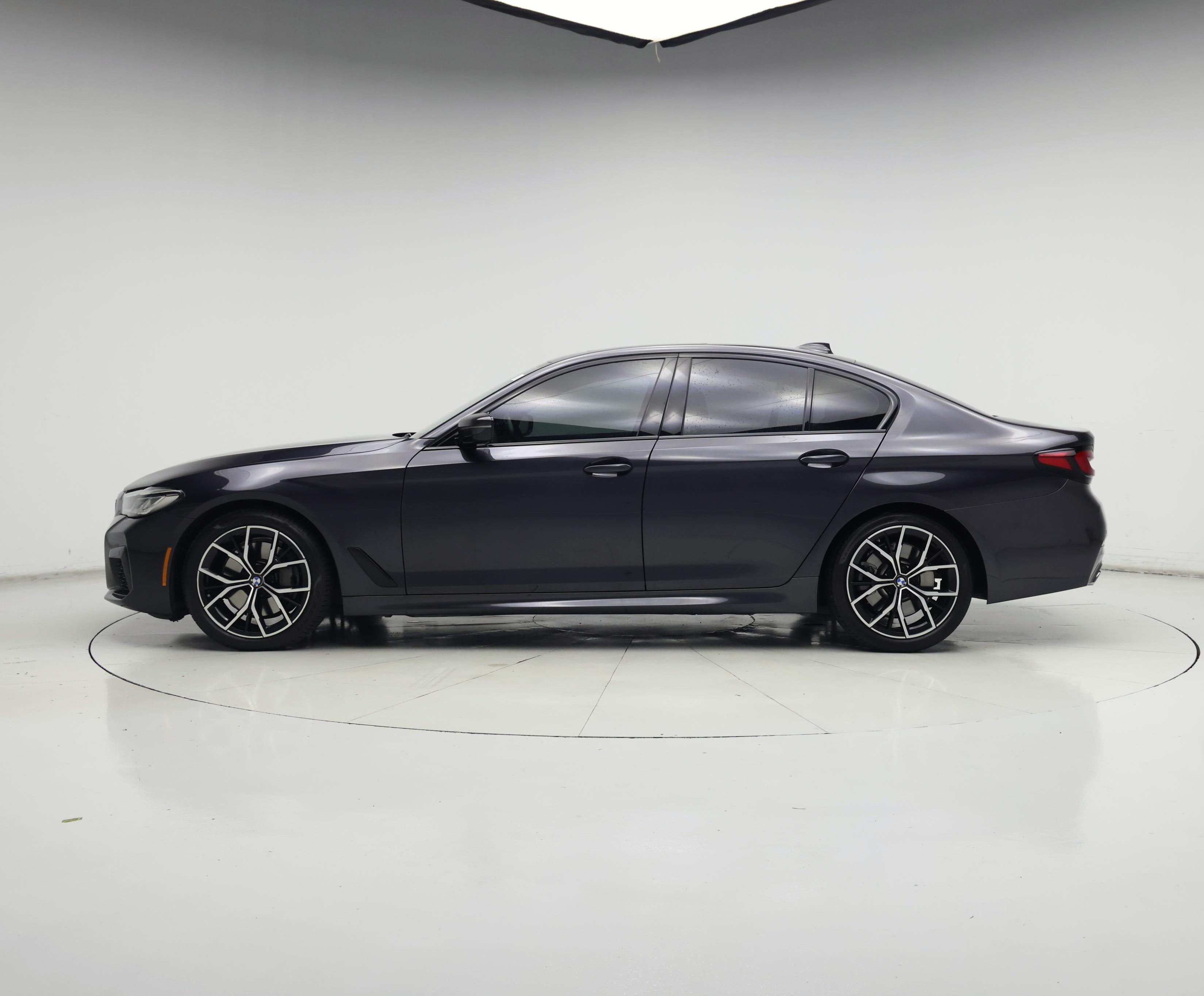 Thumbnail: 2021 BMW 5 Series - 3