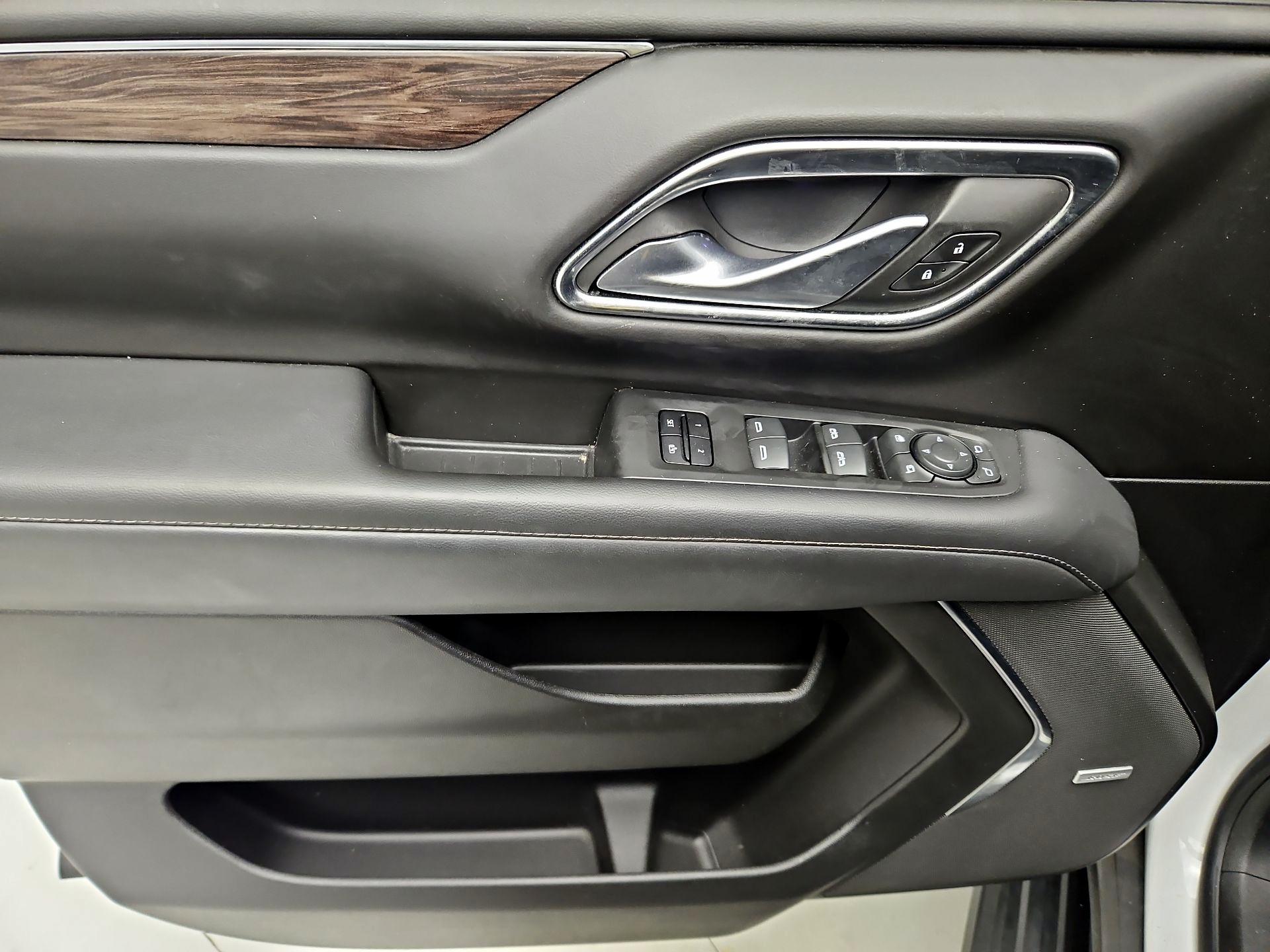 Thumbnail: 2022 Chevrolet Suburban - 12