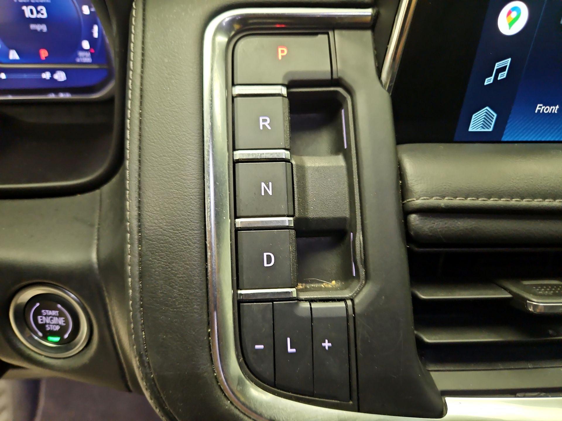 Thumbnail: 2022 Chevrolet Suburban - 17