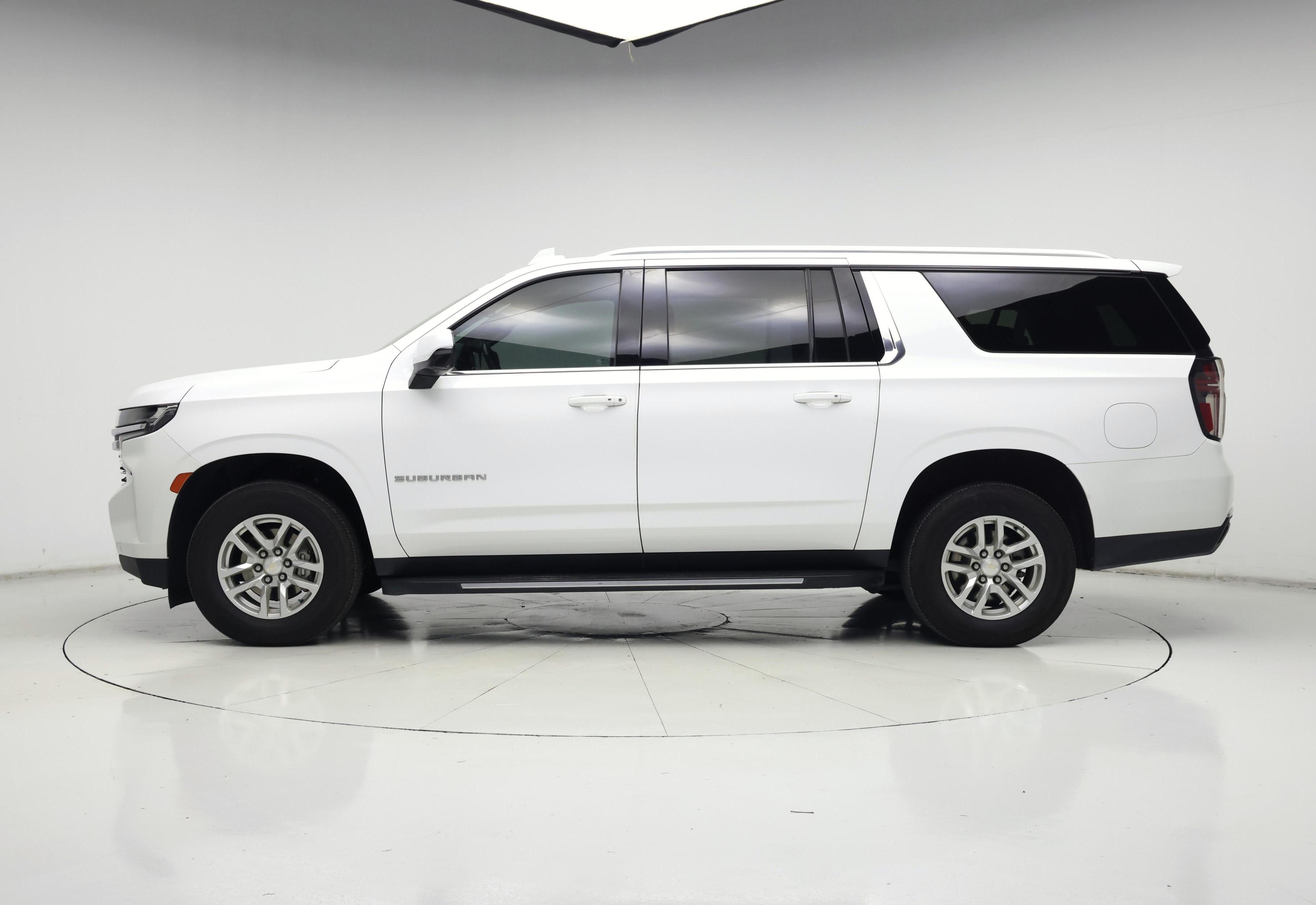 Thumbnail: 2022 Chevrolet Suburban - 3