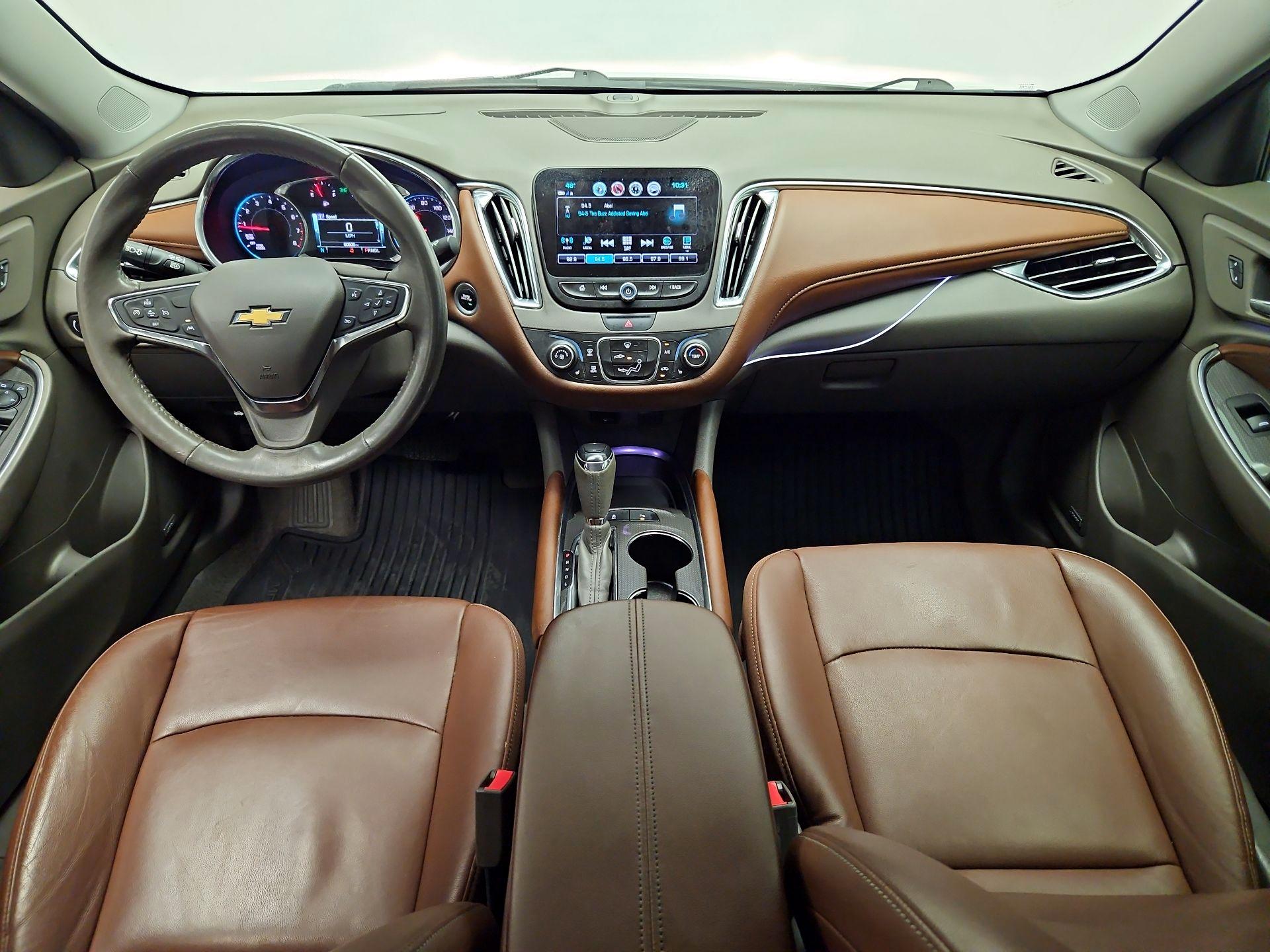 Thumbnail: 2018 Chevrolet Malibu - 9